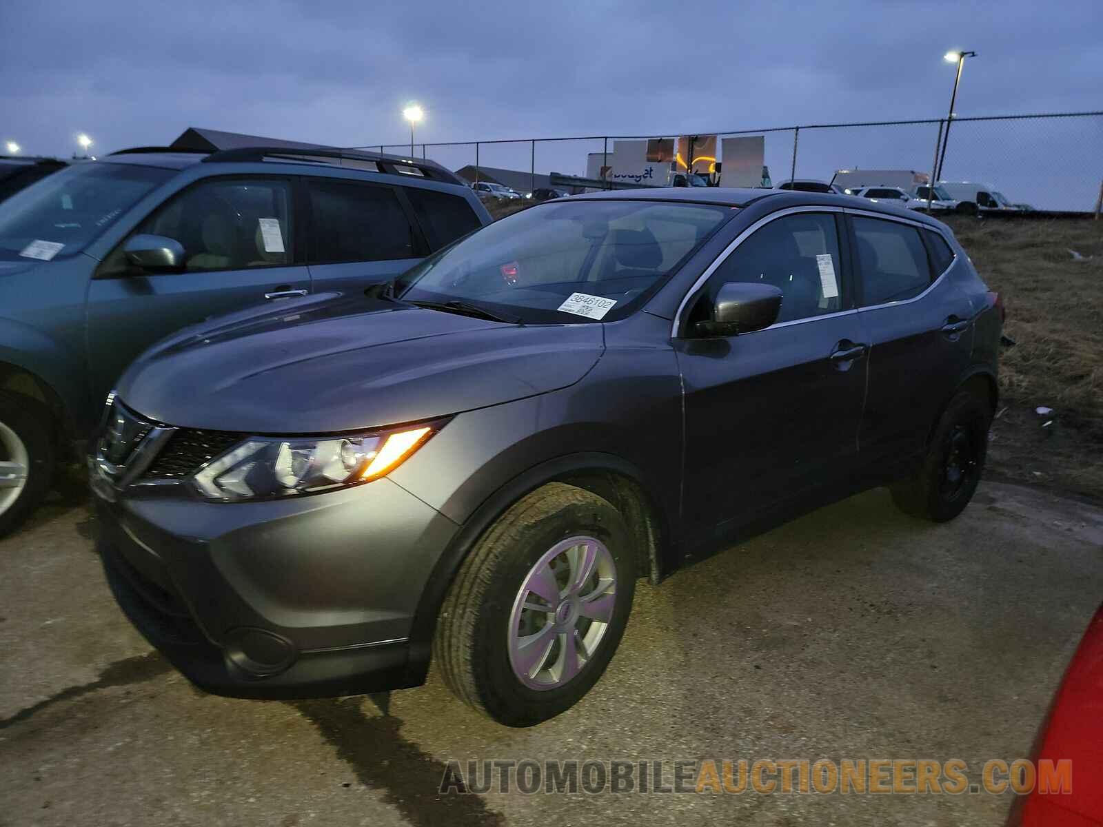 JN1BJ1CR5KW317555 Nissan Rogue Sport 2019