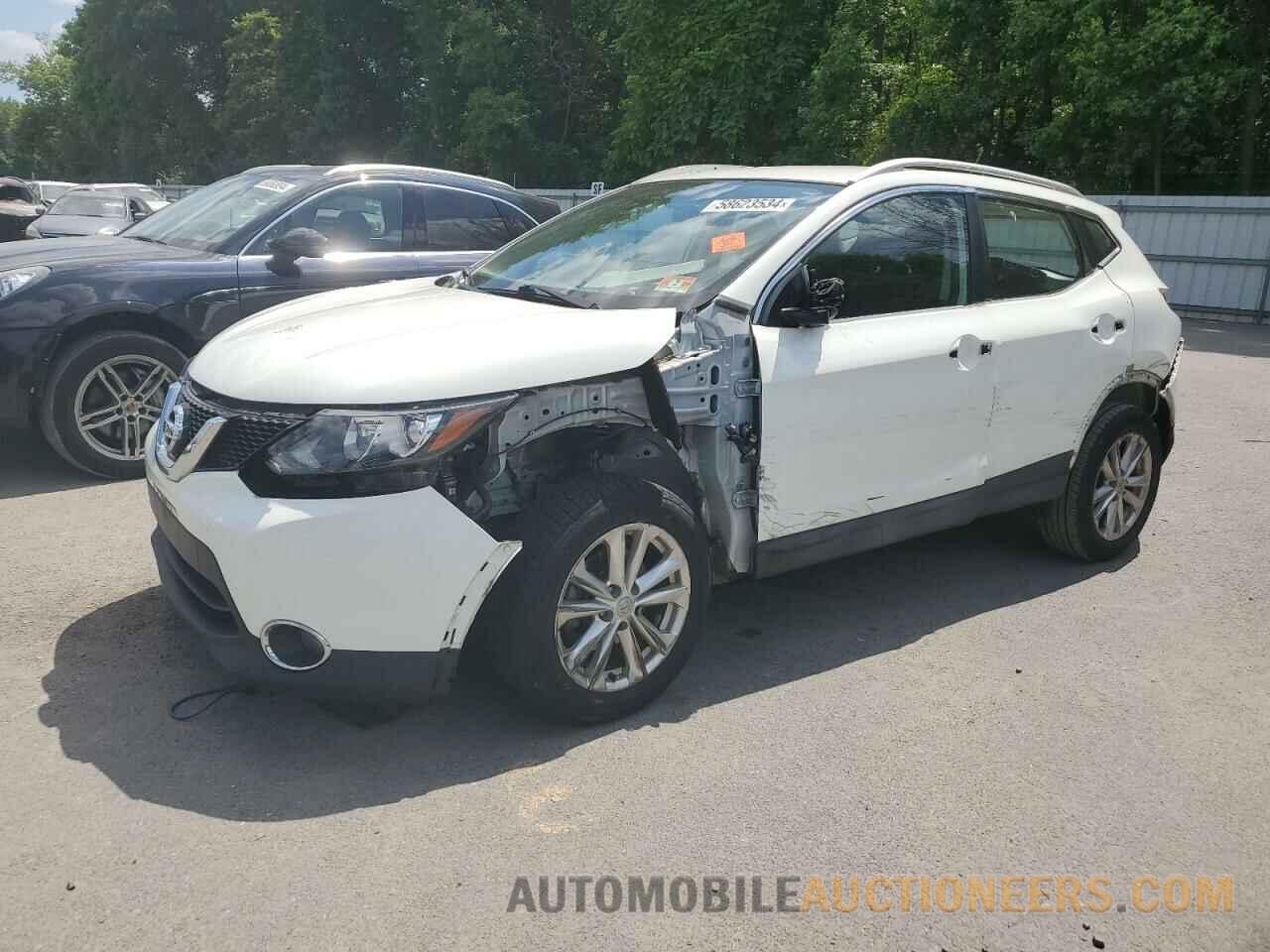 JN1BJ1CR6HW103649 NISSAN ROGUE 2017