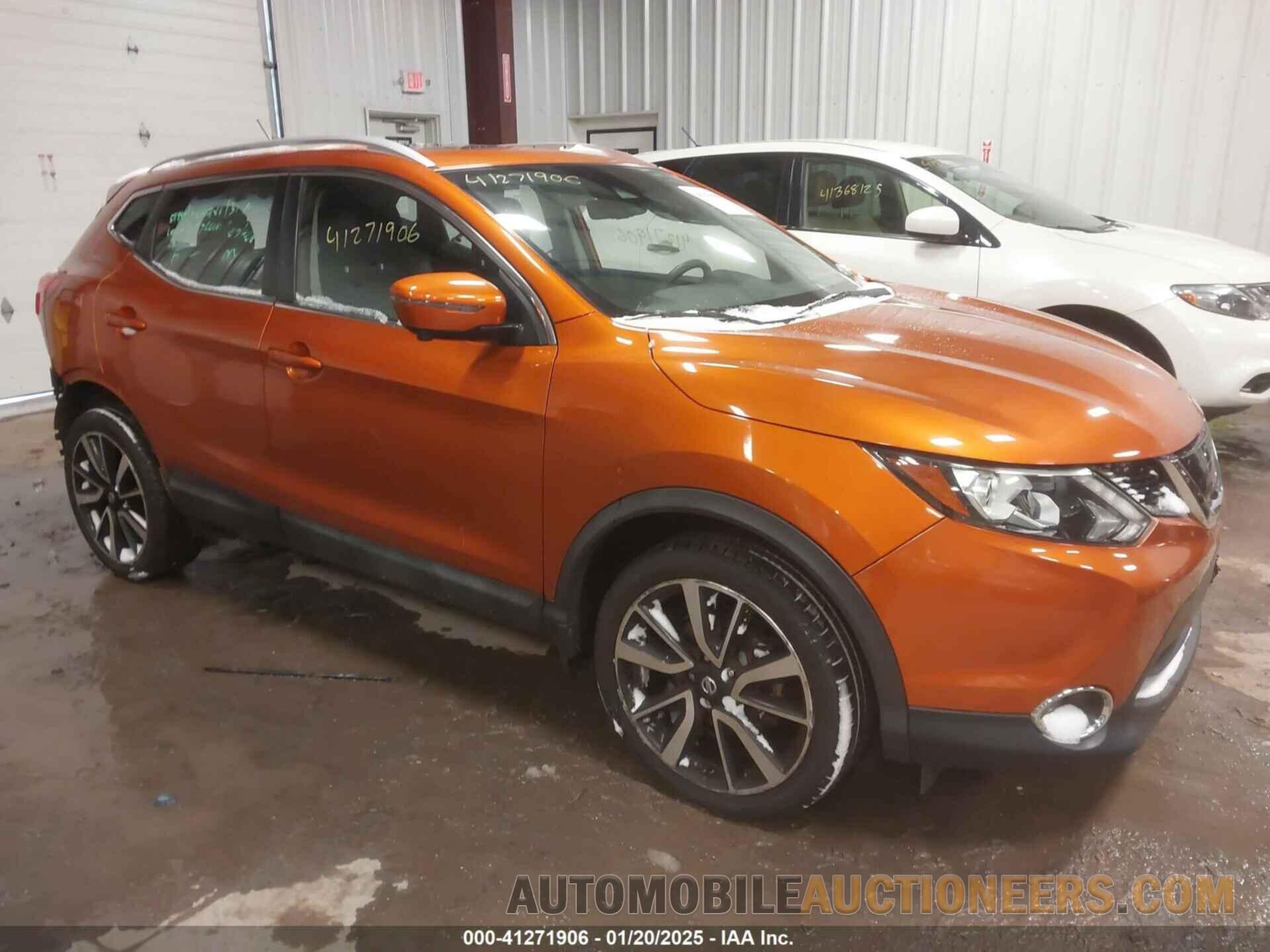 JN1BJ1CR6HW109144 NISSAN ROGUE SPORT 2017