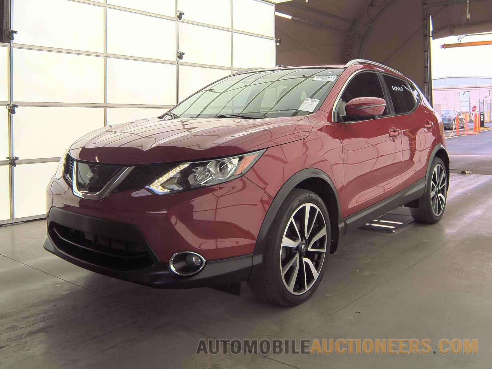 JN1BJ1CR6HW138353 Nissan Rogue Sport 2017