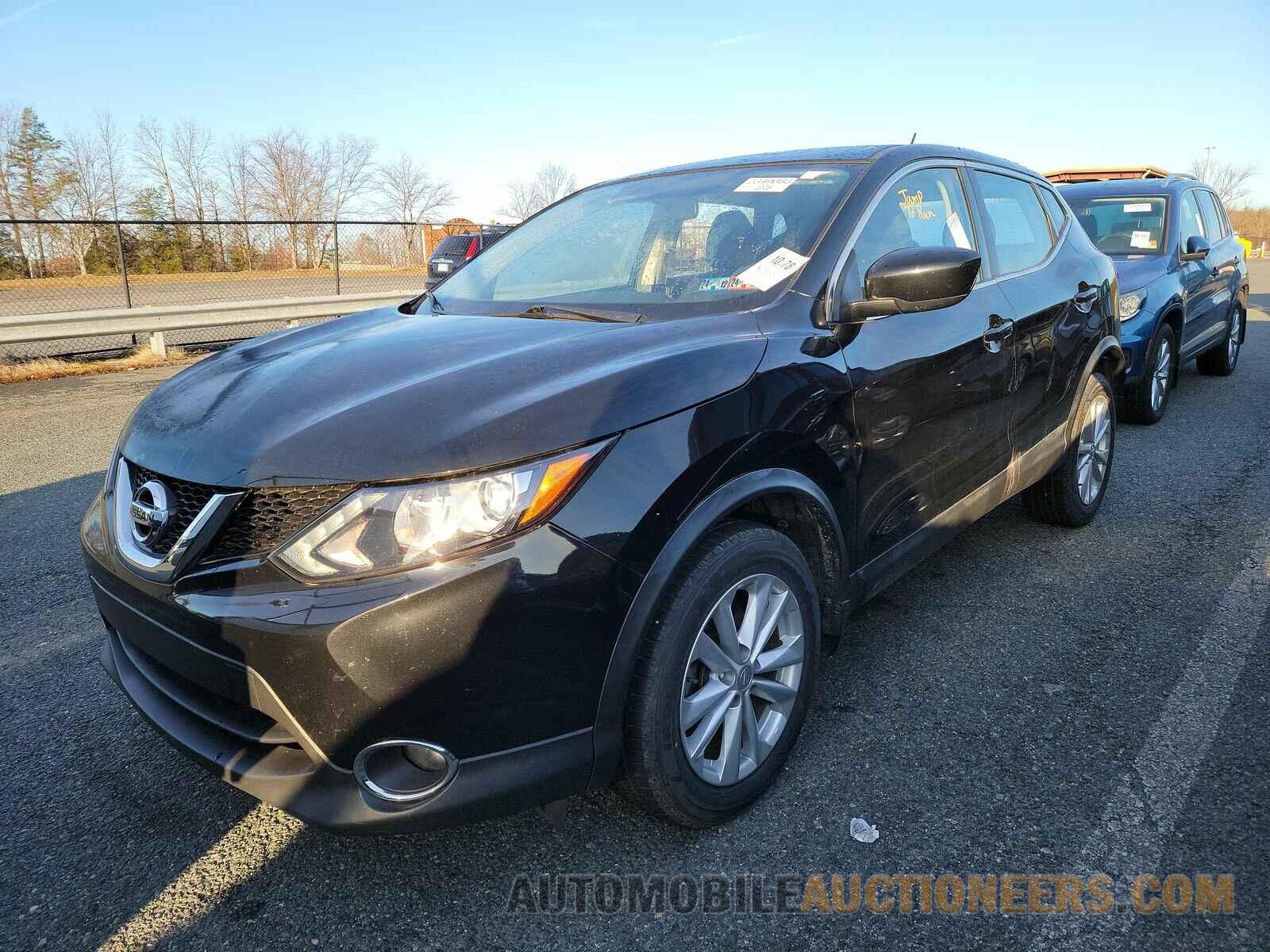 JN1BJ1CR6HW140653 Nissan Rogue Sport 2017