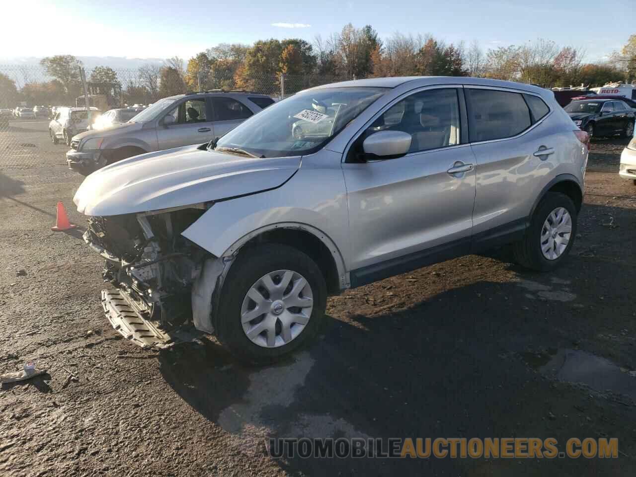 JN1BJ1CR6JW259325 NISSAN ROGUE 2018