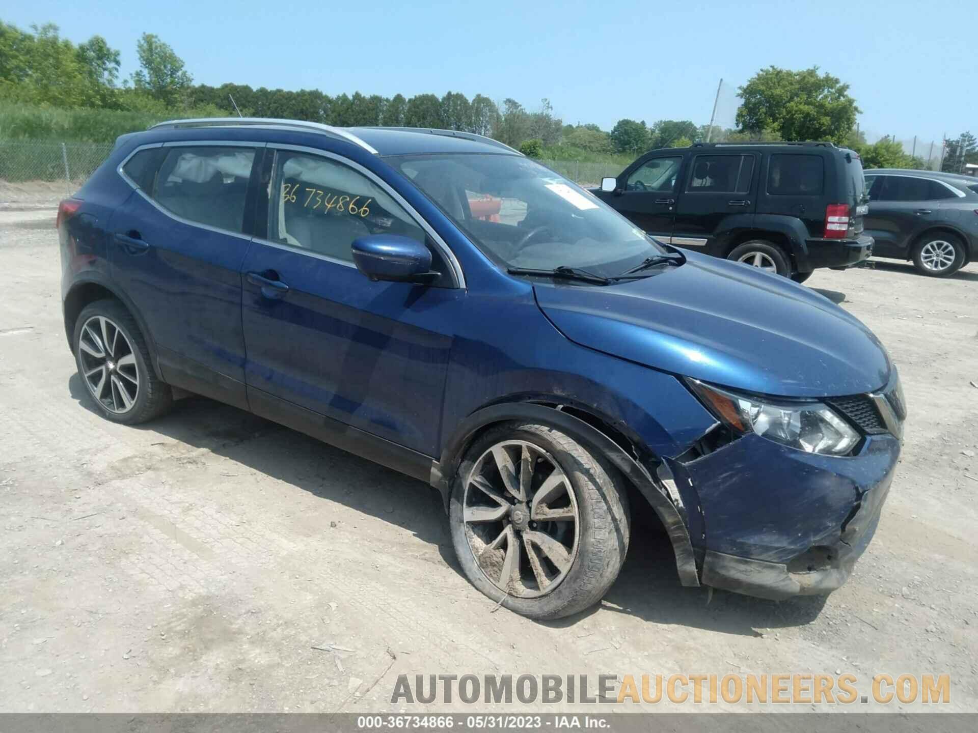 JN1BJ1CR6JW260037 NISSAN ROGUE SPORT 2018