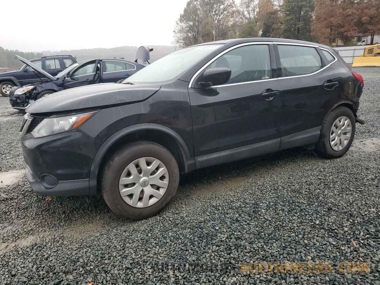 JN1BJ1CR6JW263746 NISSAN ROGUE 2018