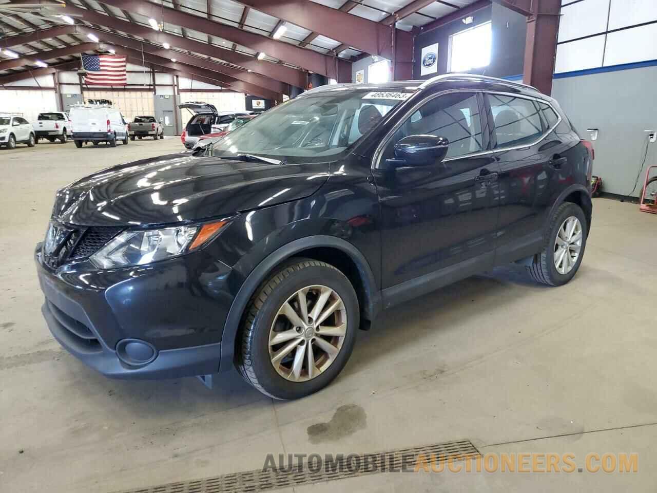 JN1BJ1CR6JW287240 NISSAN ROGUE 2018