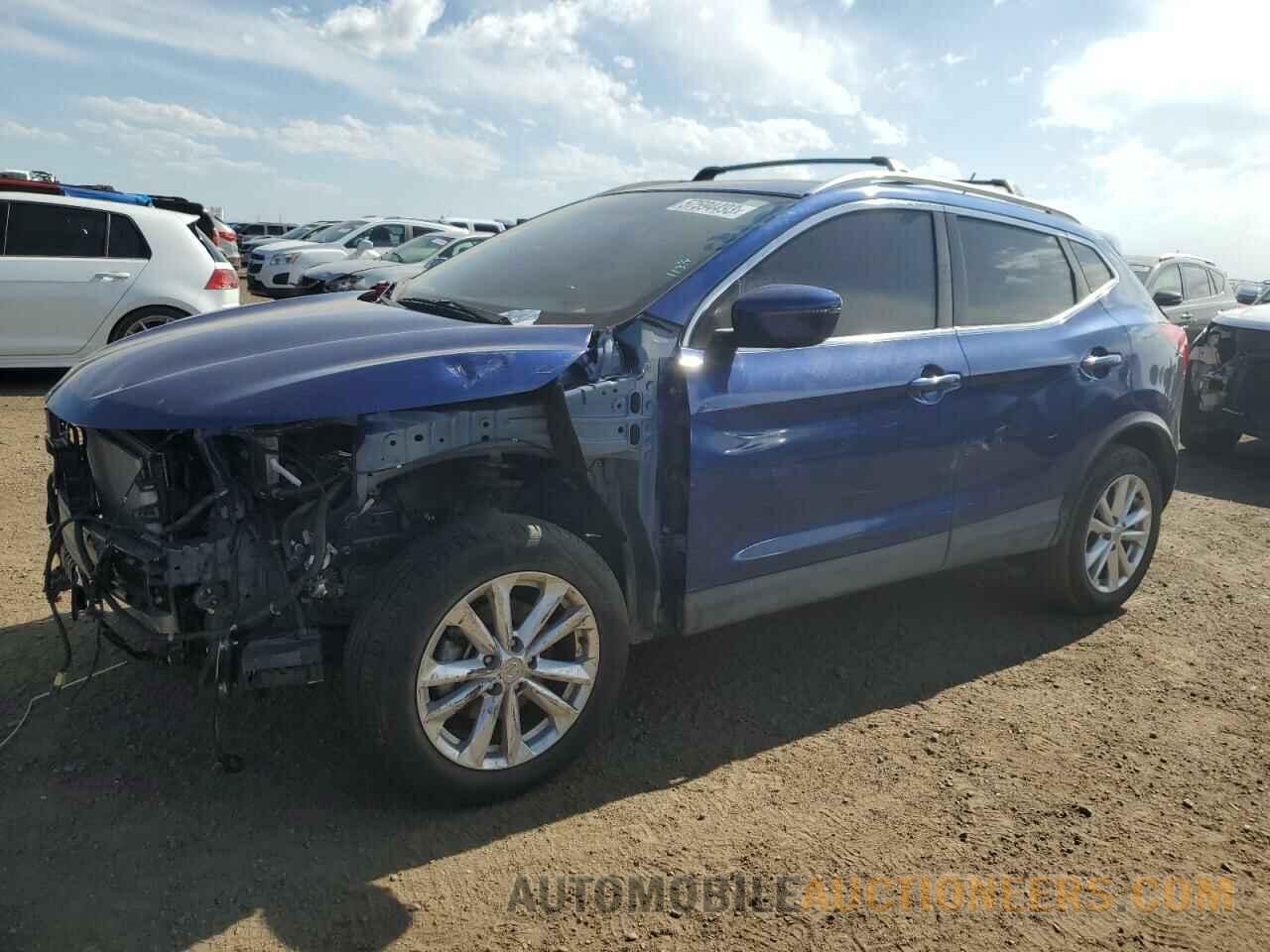 JN1BJ1CR6JW289702 NISSAN ROGUE 2018