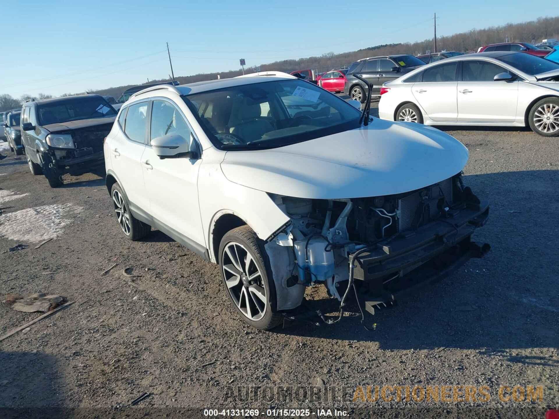 JN1BJ1CR7HW105846 NISSAN ROGUE SPORT 2017