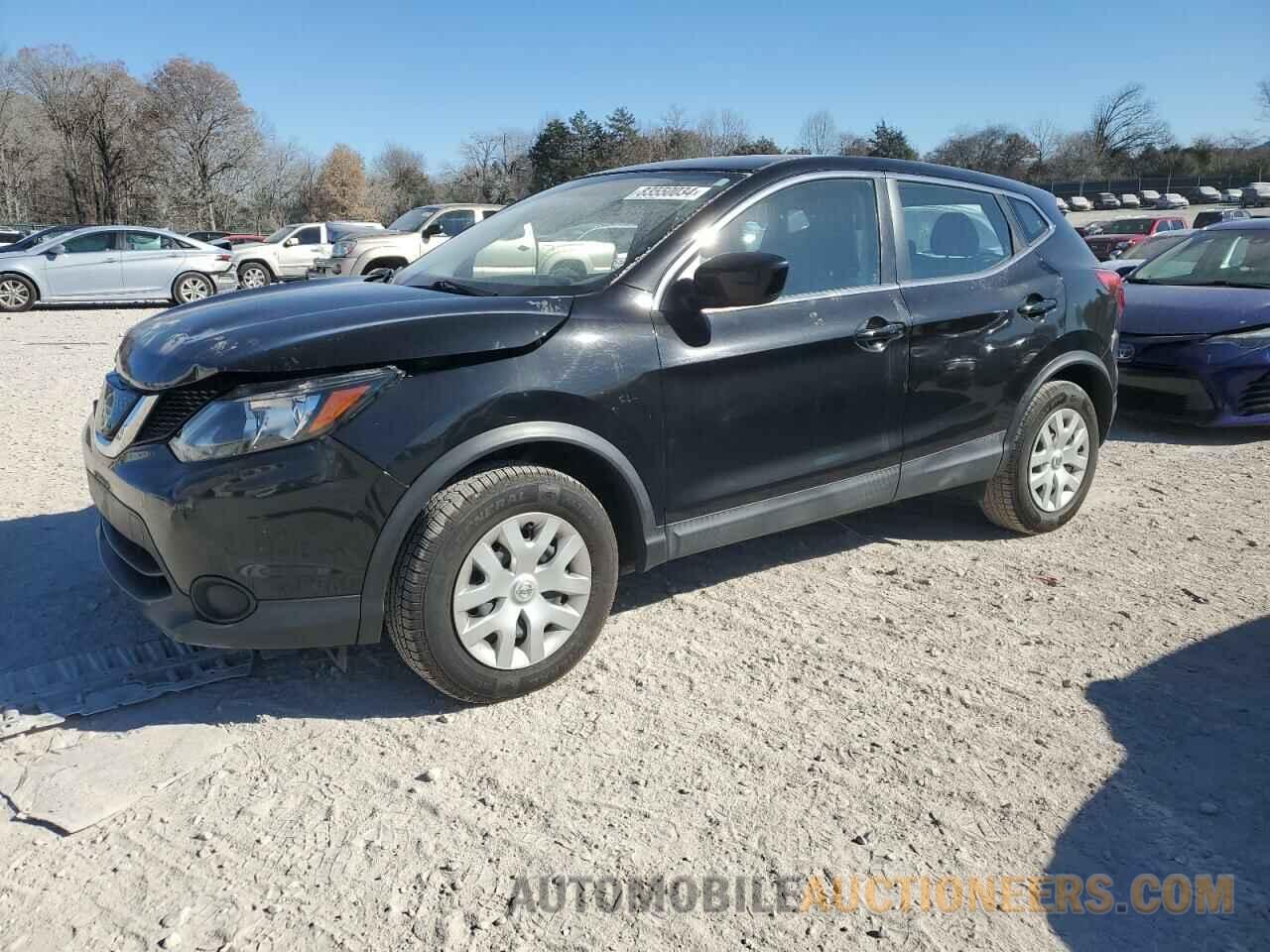 JN1BJ1CR7JW255266 NISSAN ROGUE 2018