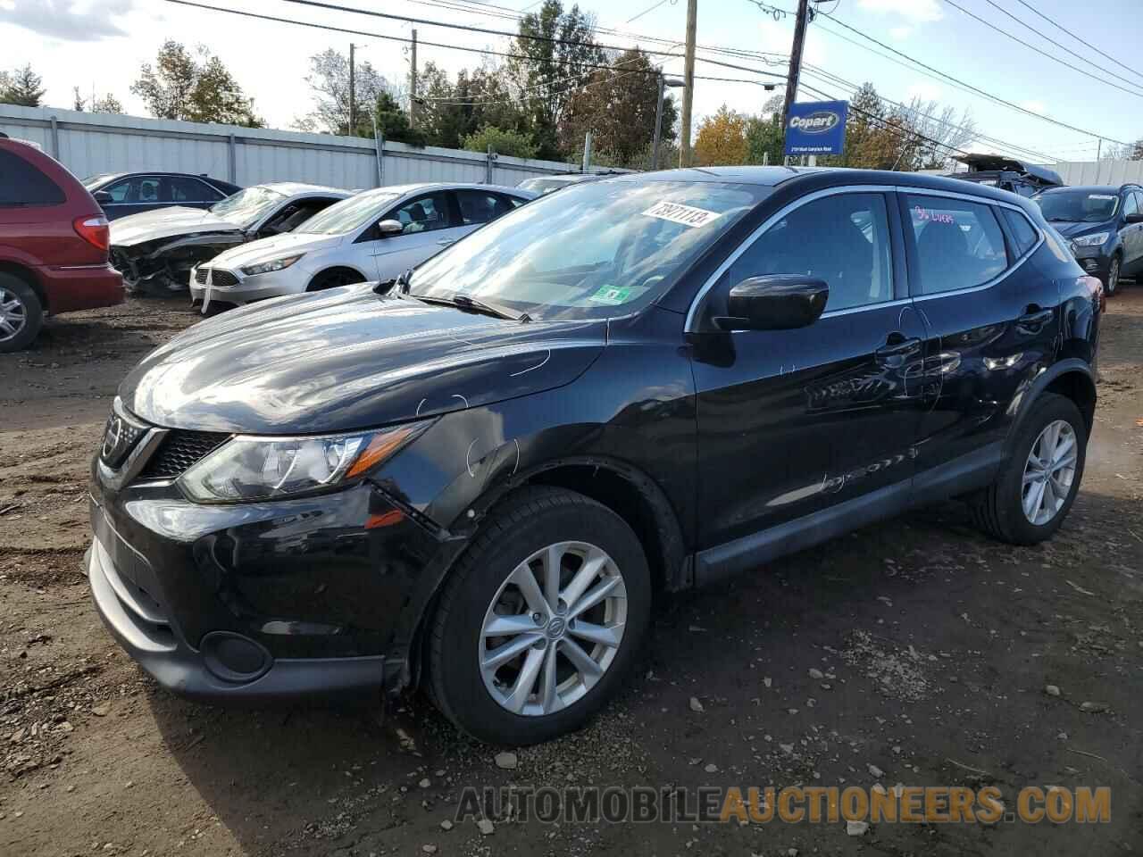 JN1BJ1CR7JW267434 NISSAN ROGUE 2018