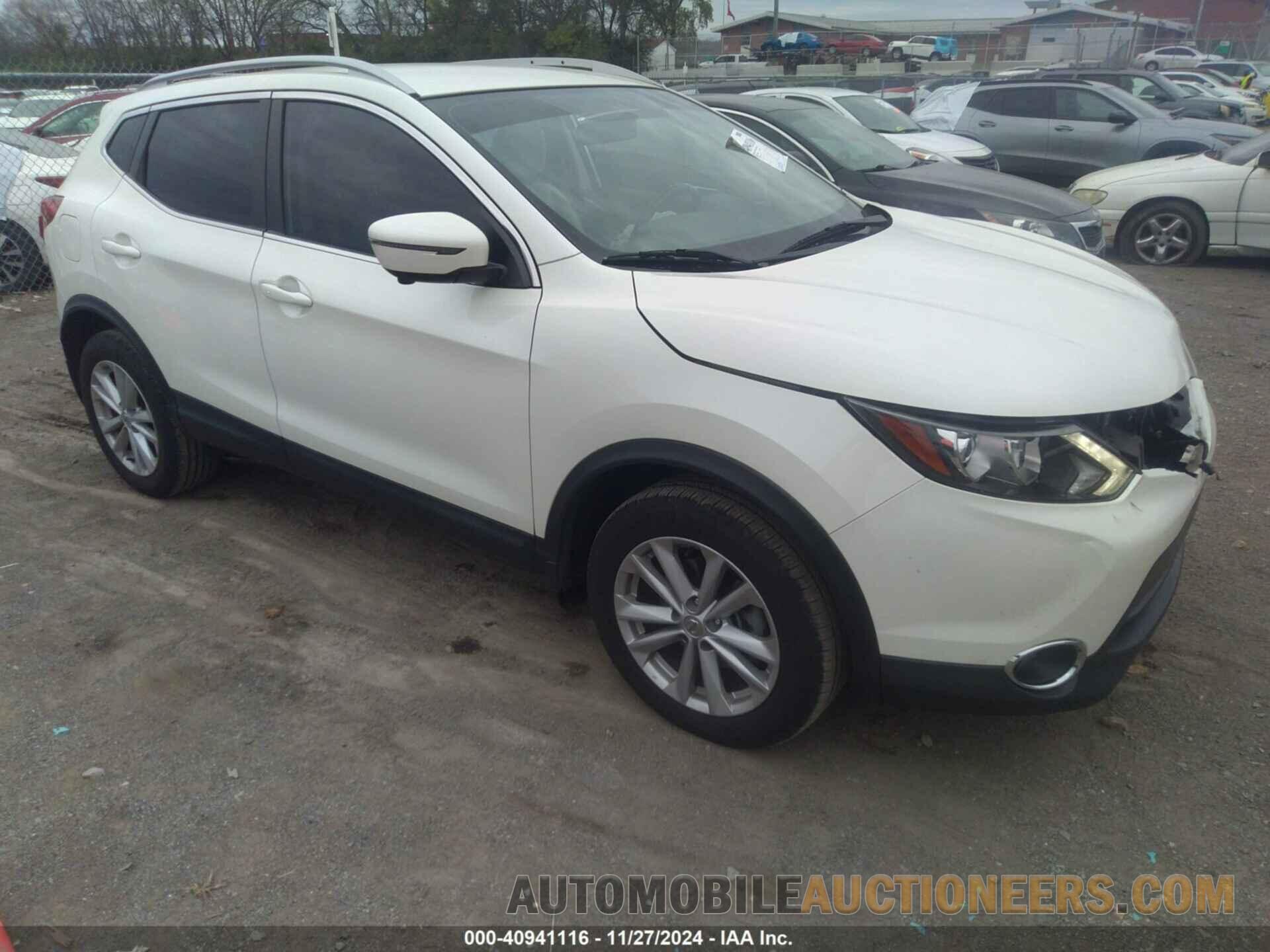 JN1BJ1CR7JW268633 NISSAN ROGUE SPORT 2018