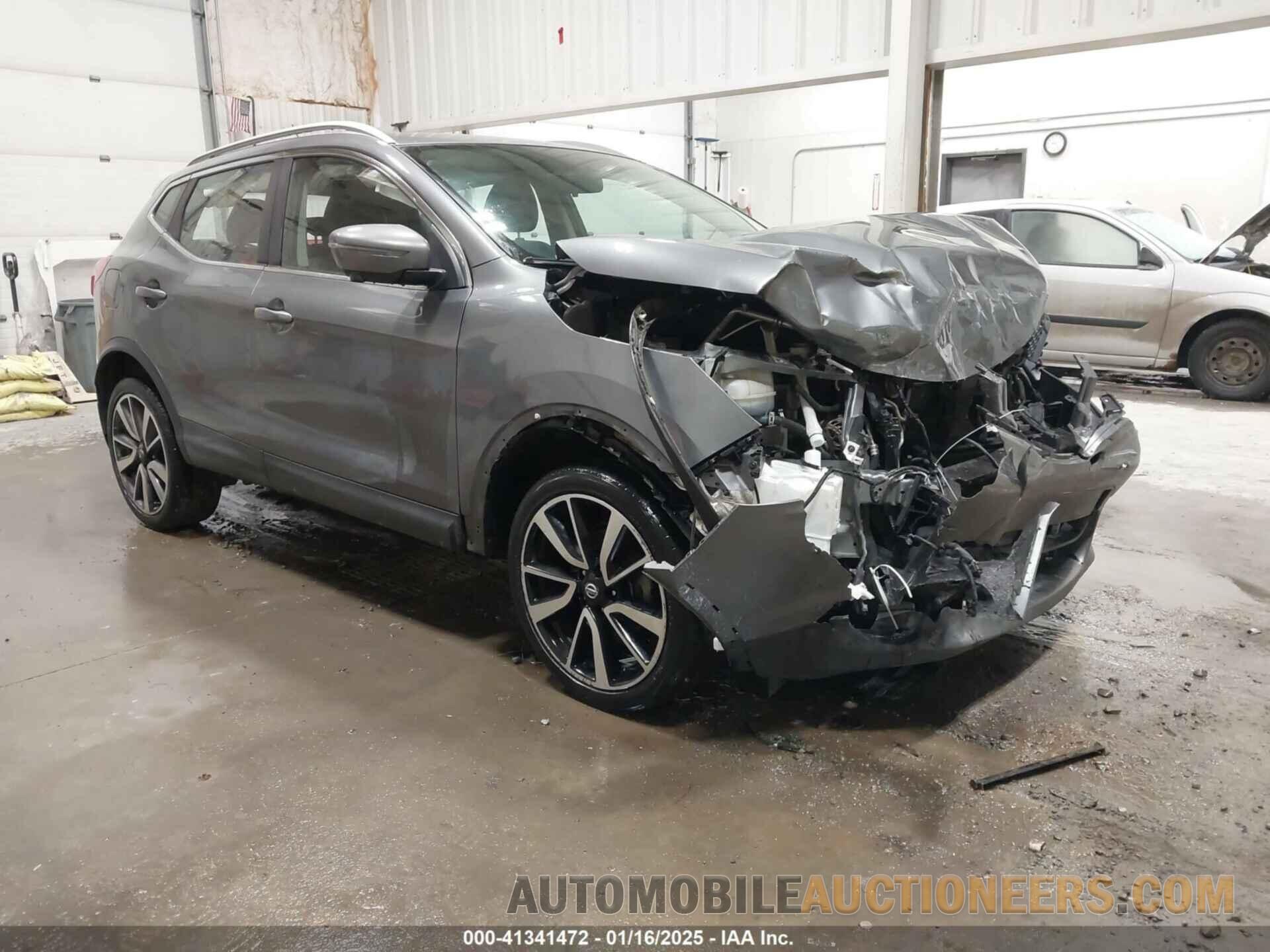 JN1BJ1CR7JW282936 NISSAN ROGUE SPORT 2018