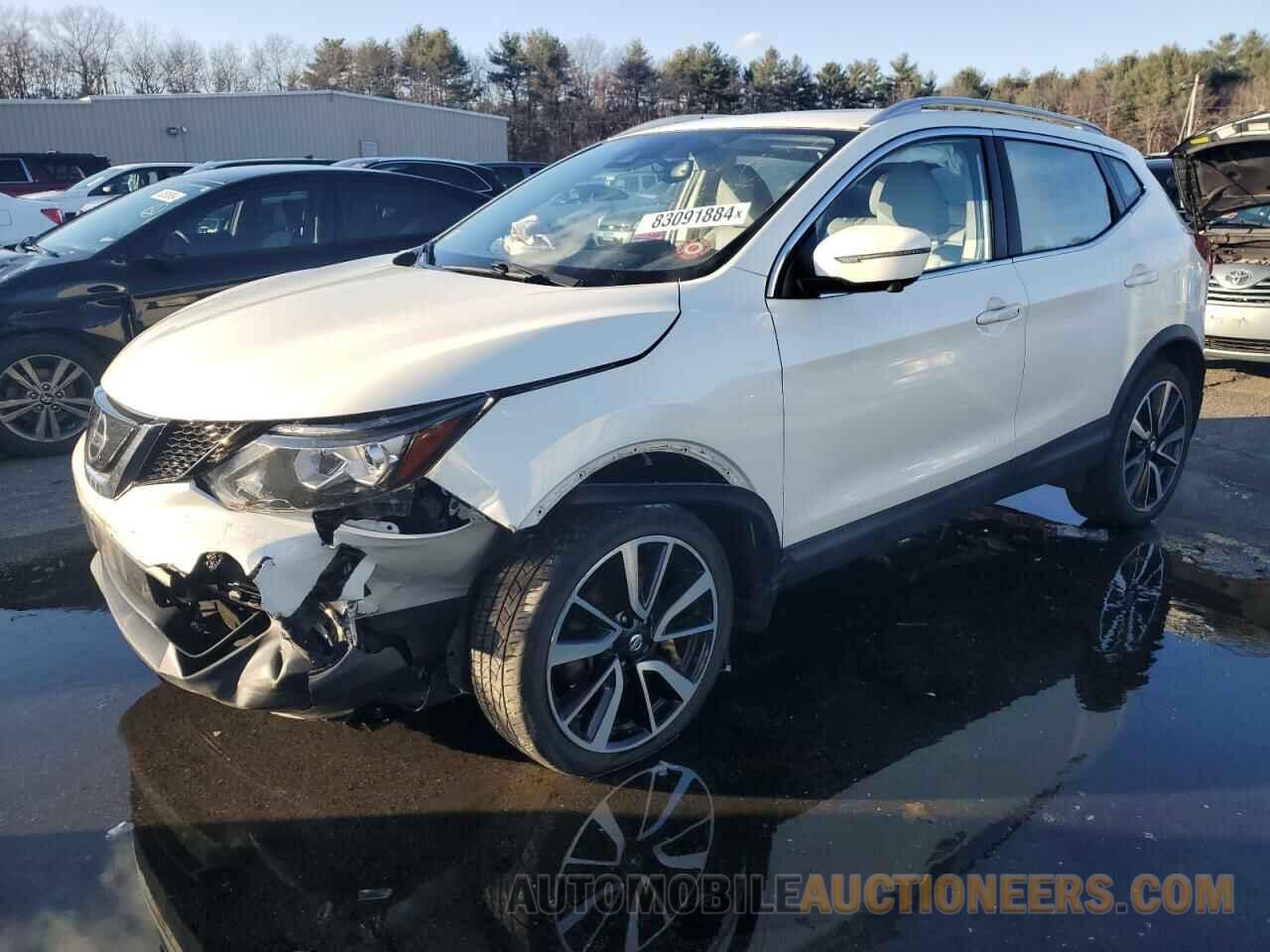 JN1BJ1CR7JW290650 NISSAN ROGUE 2018