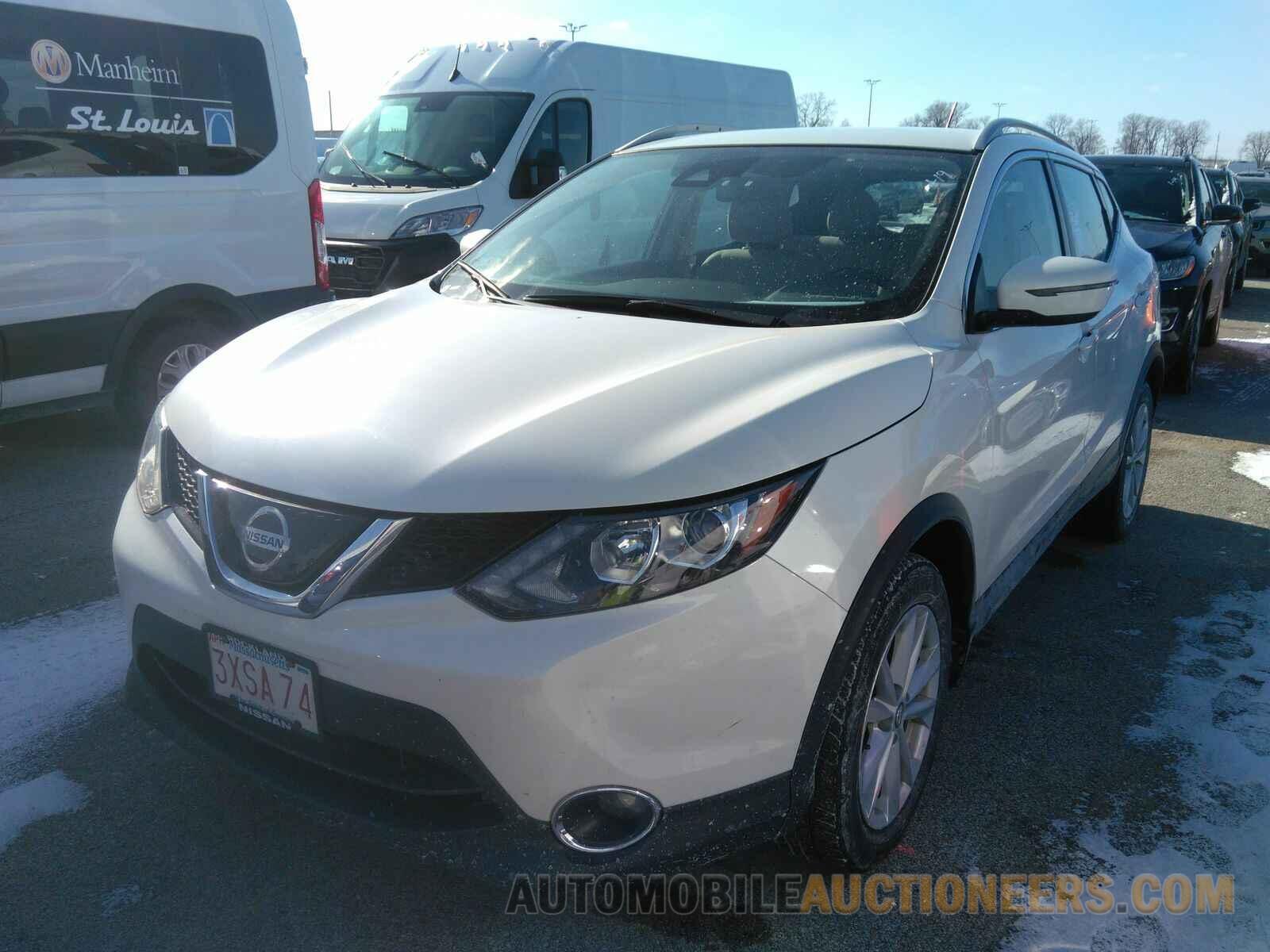 JN1BJ1CR7KW626038 Nissan Rogue Sport 2019