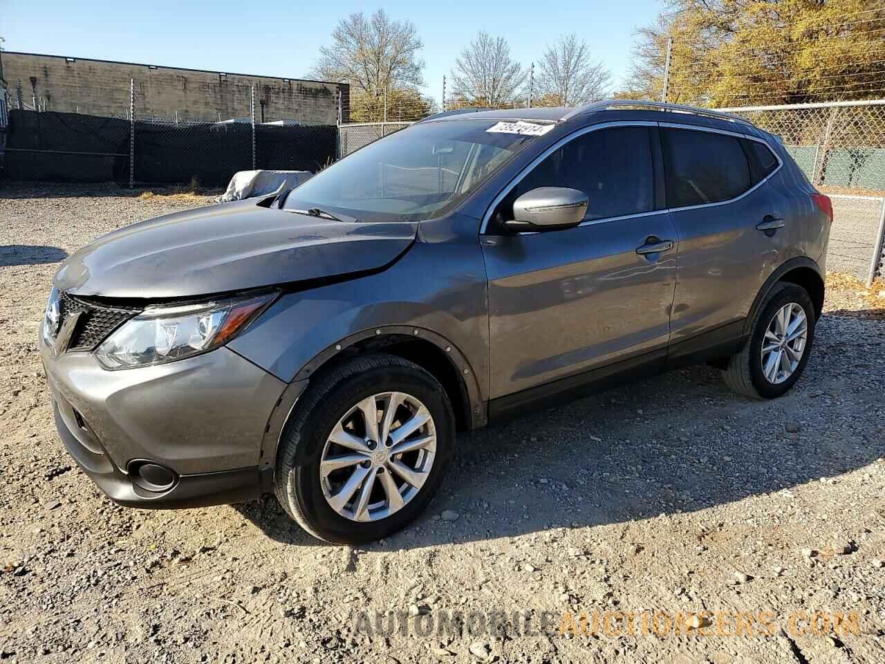 JN1BJ1CR8HW122395 NISSAN ROGUE 2017