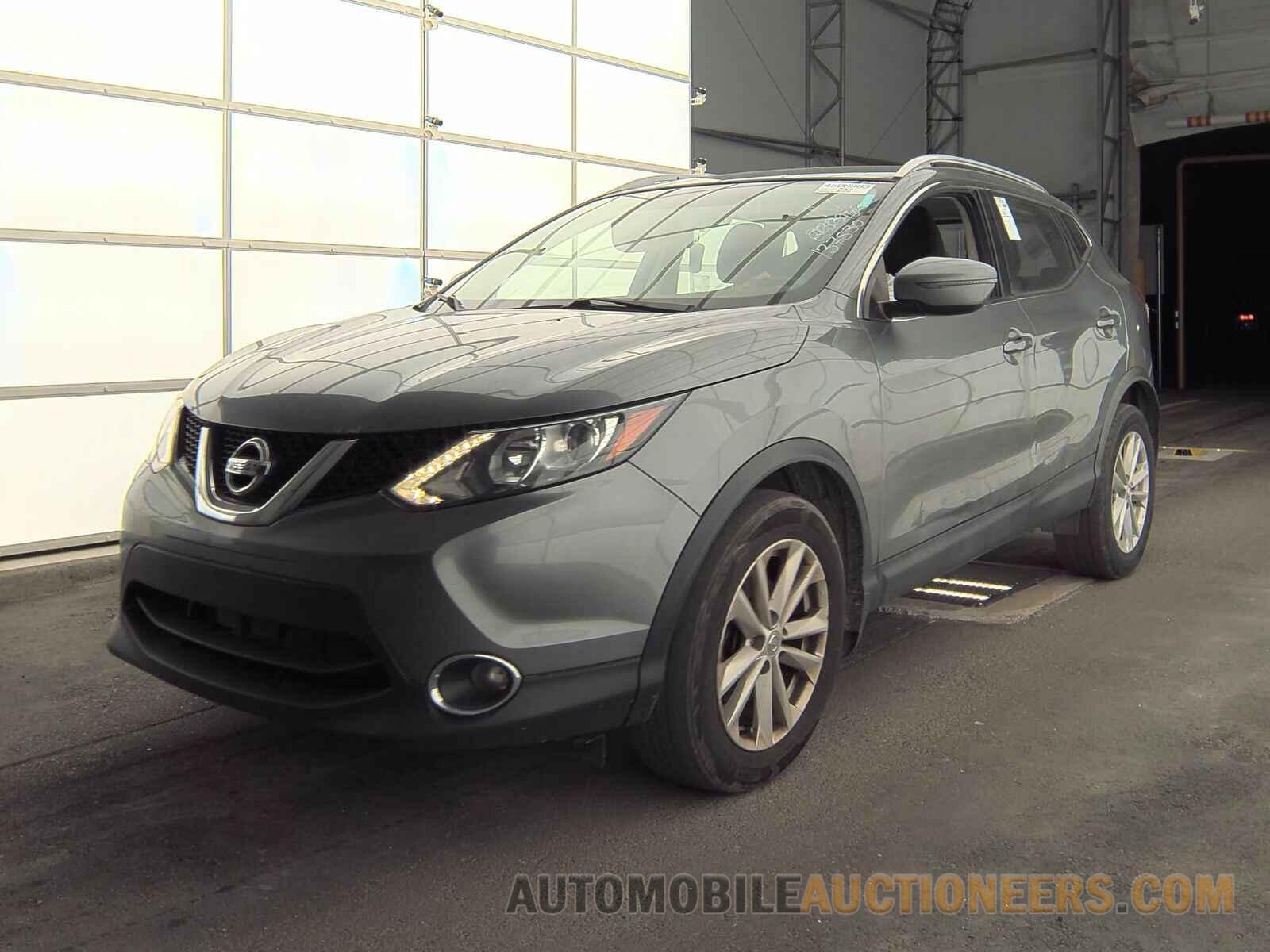 JN1BJ1CR8HW137530 Nissan Rogue Sport 2017