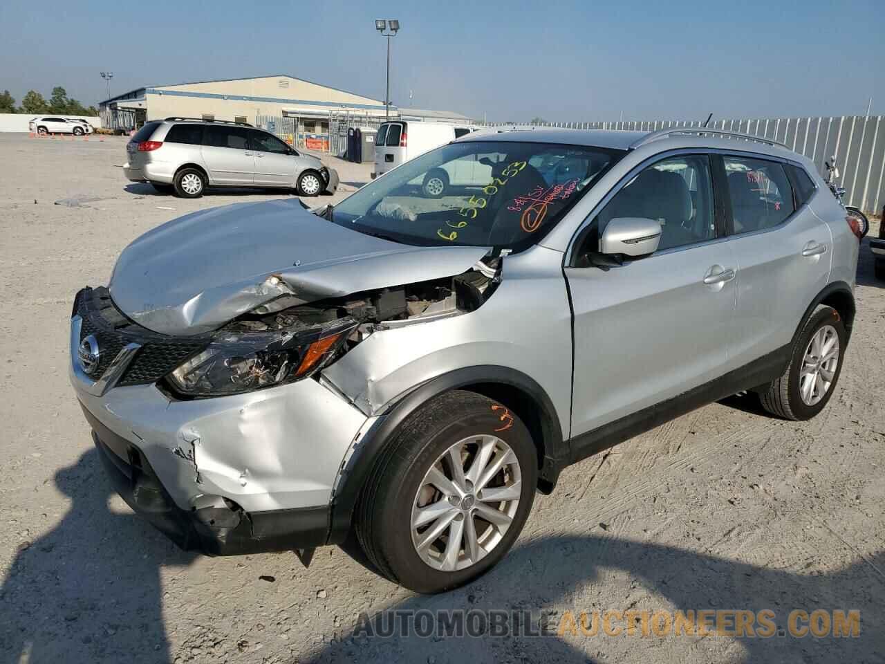 JN1BJ1CR8JW202351 NISSAN ROGUE 2018