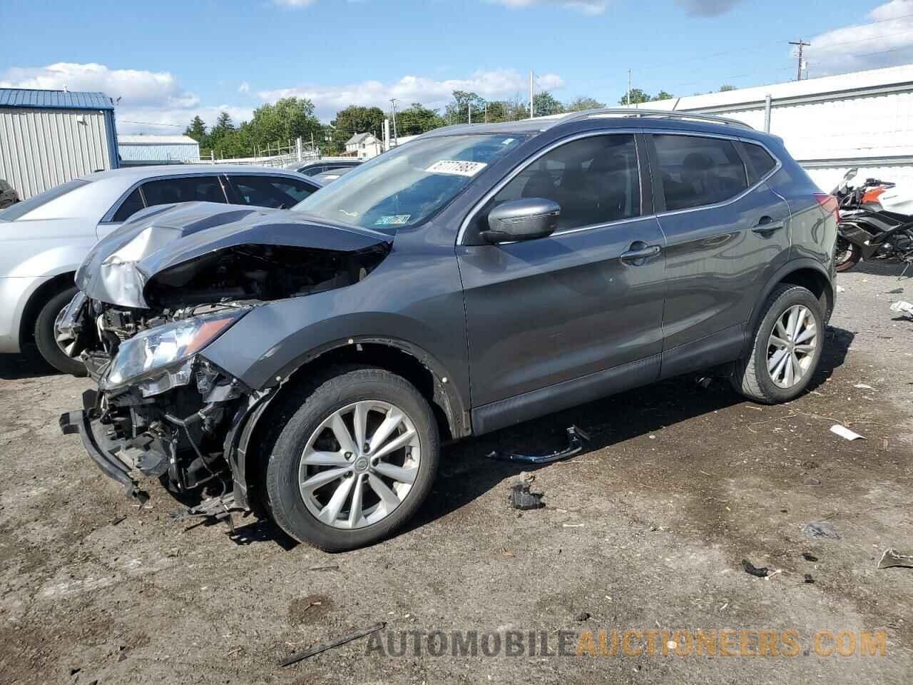 JN1BJ1CR8JW254000 NISSAN ROGUE 2018