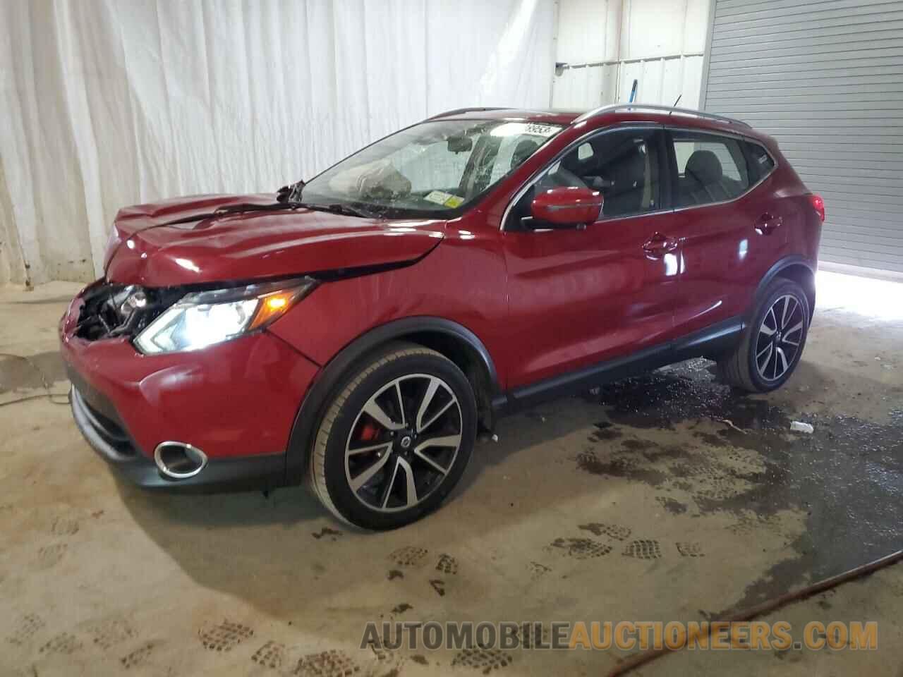 JN1BJ1CR8JW269046 NISSAN ROGUE 2018