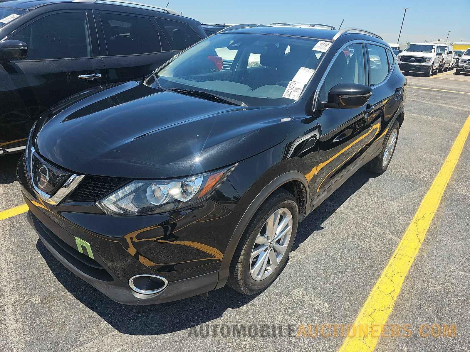 JN1BJ1CR8KW319963 Nissan Rogue Sport 2019