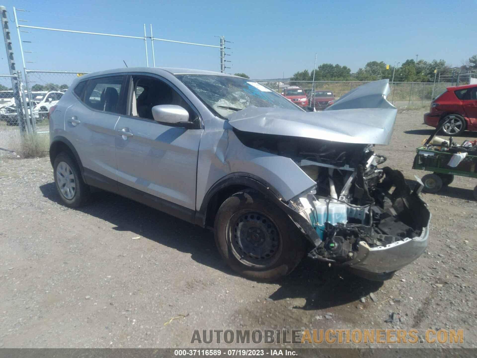 JN1BJ1CR8KW628588 NISSAN ROGUE SPORT 2019