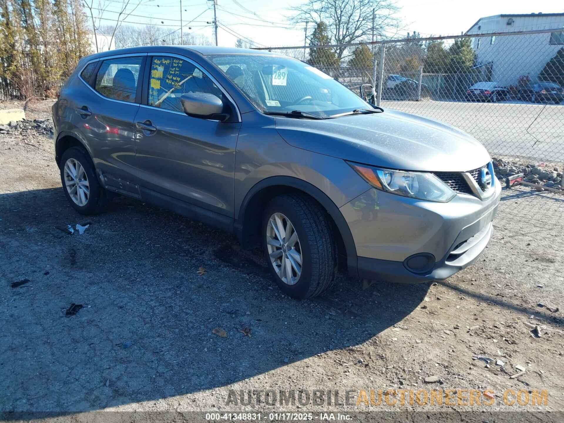 JN1BJ1CR9HW117433 NISSAN ROGUE SPORT 2017