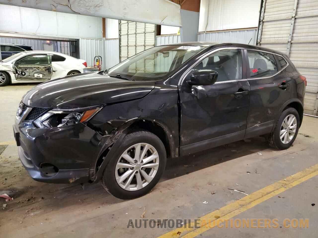 JN1BJ1CR9JW201841 NISSAN ROGUE 2018