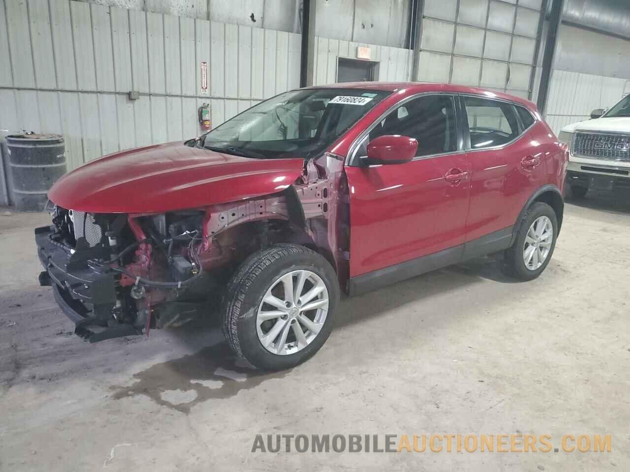 JN1BJ1CR9JW202696 NISSAN ROGUE 2018