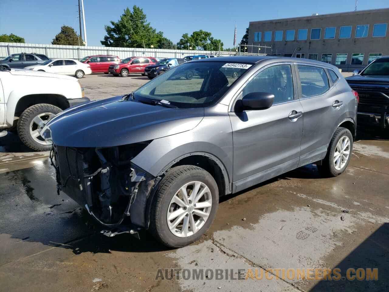 JN1BJ1CR9JW206375 NISSAN ROGUE 2018