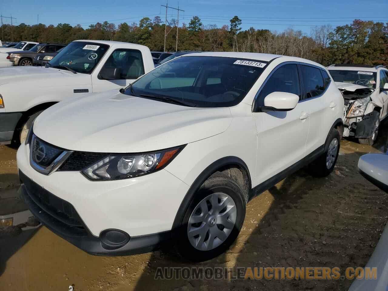 JN1BJ1CR9JW256841 NISSAN ROGUE 2018