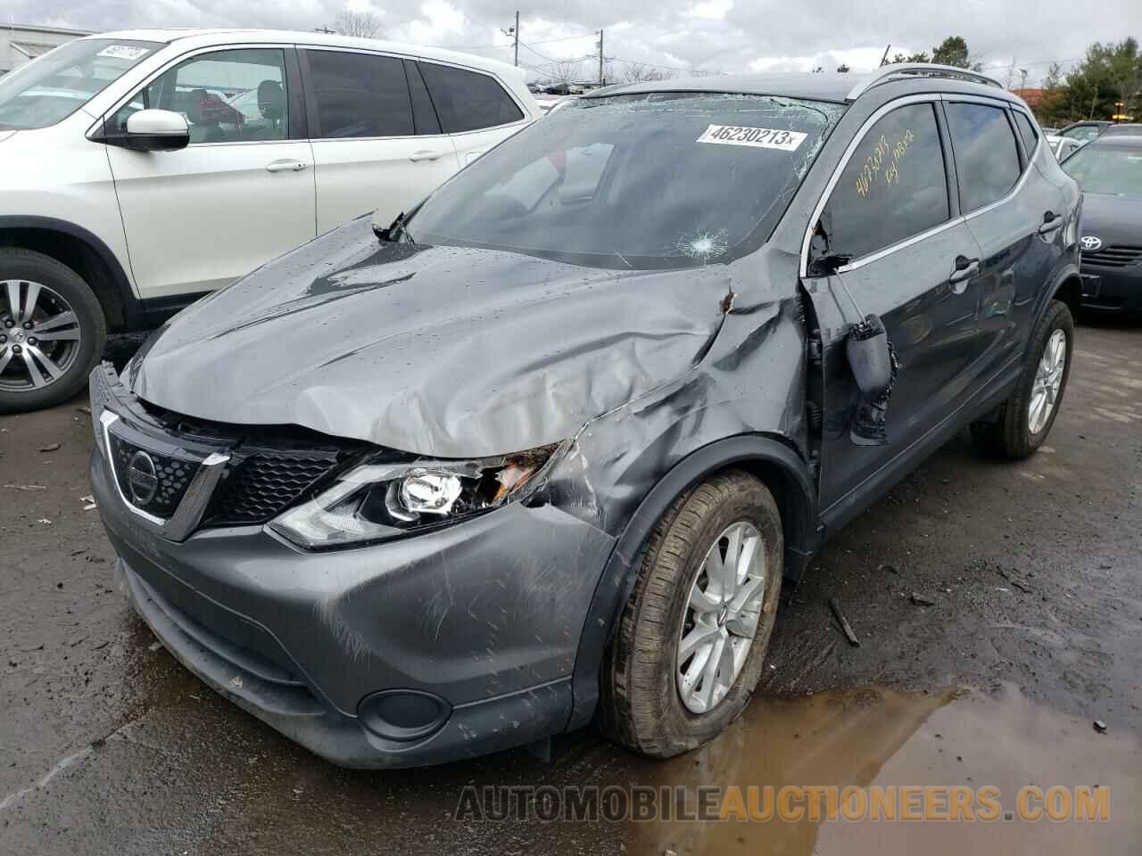 JN1BJ1CR9JW268620 NISSAN ROGUE 2018