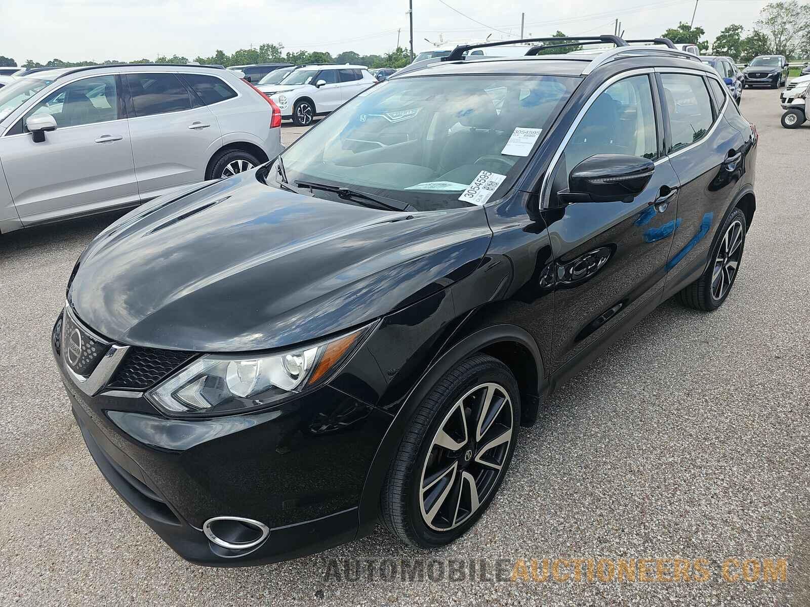 JN1BJ1CR9JW288026 Nissan Rogue Sport 2018