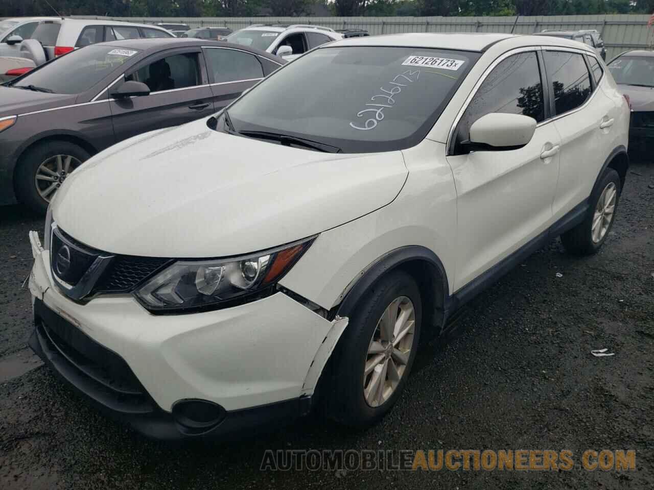 JN1BJ1CR9JW293386 NISSAN ROGUE 2018