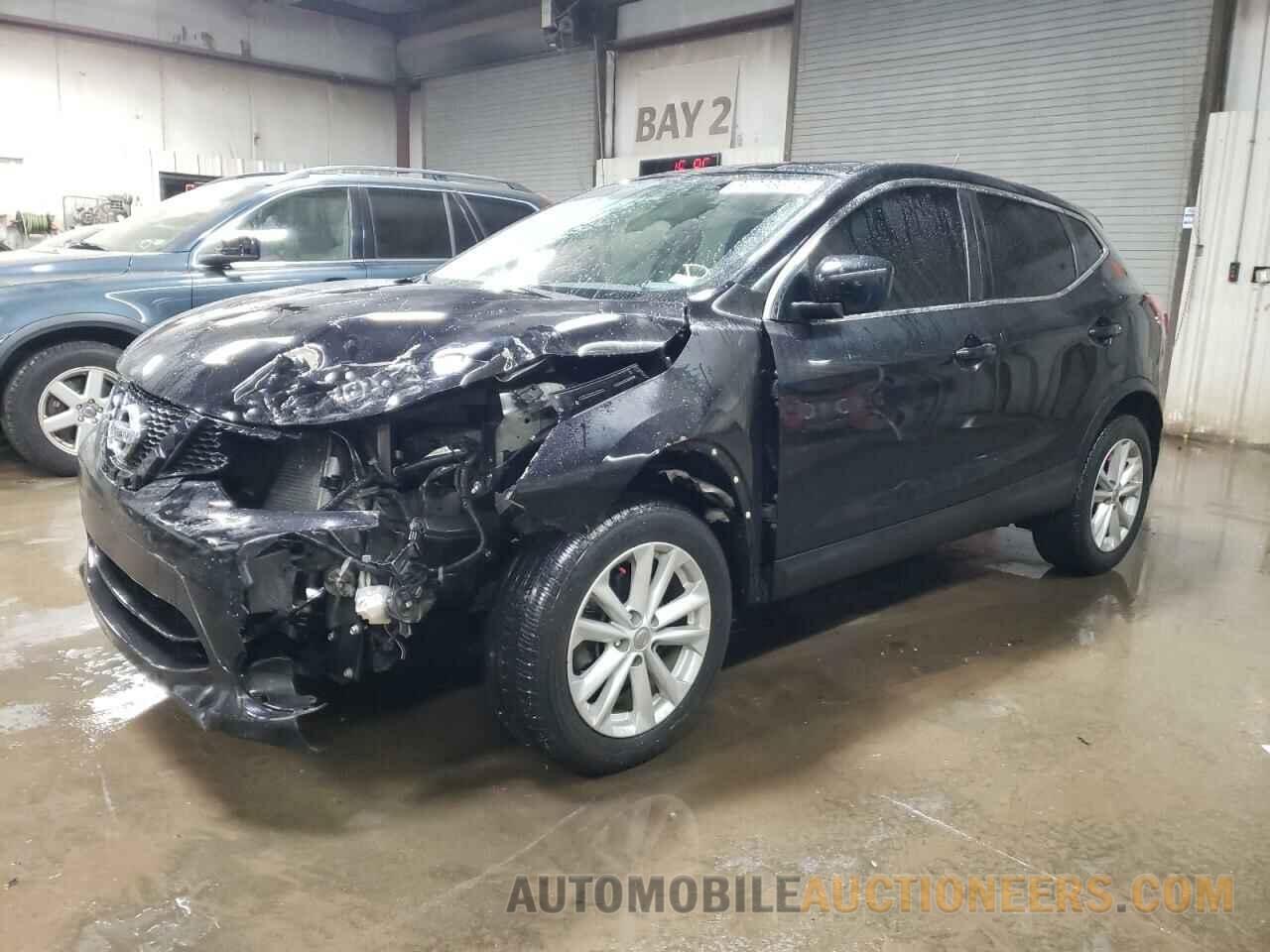 JN1BJ1CRXHW133964 NISSAN ROGUE 2017