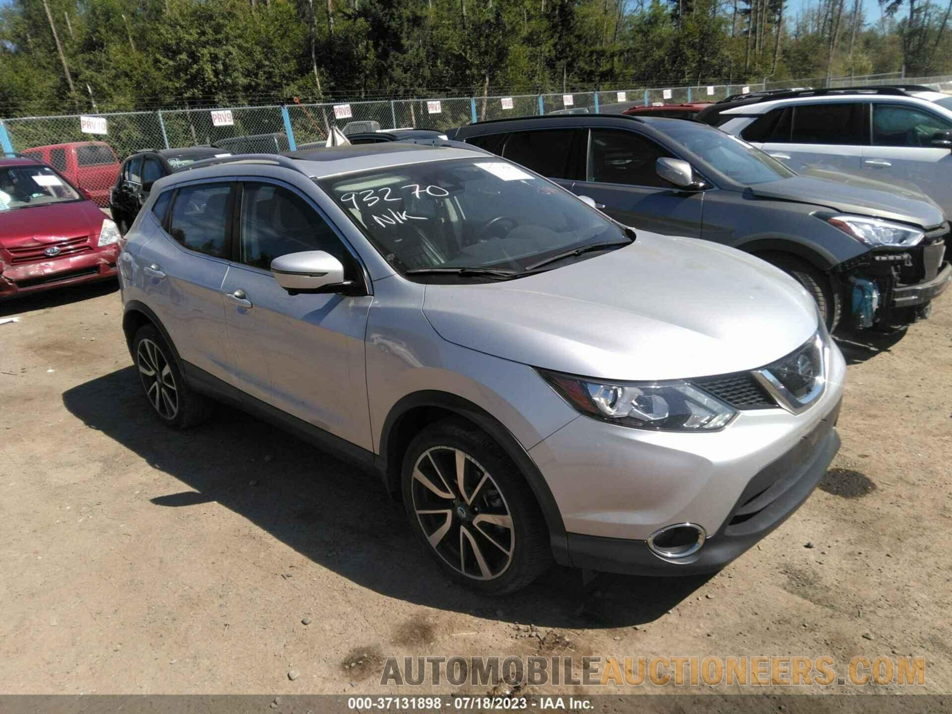 JN1BJ1CRXJW204991 NISSAN ROGUE SPORT 2018