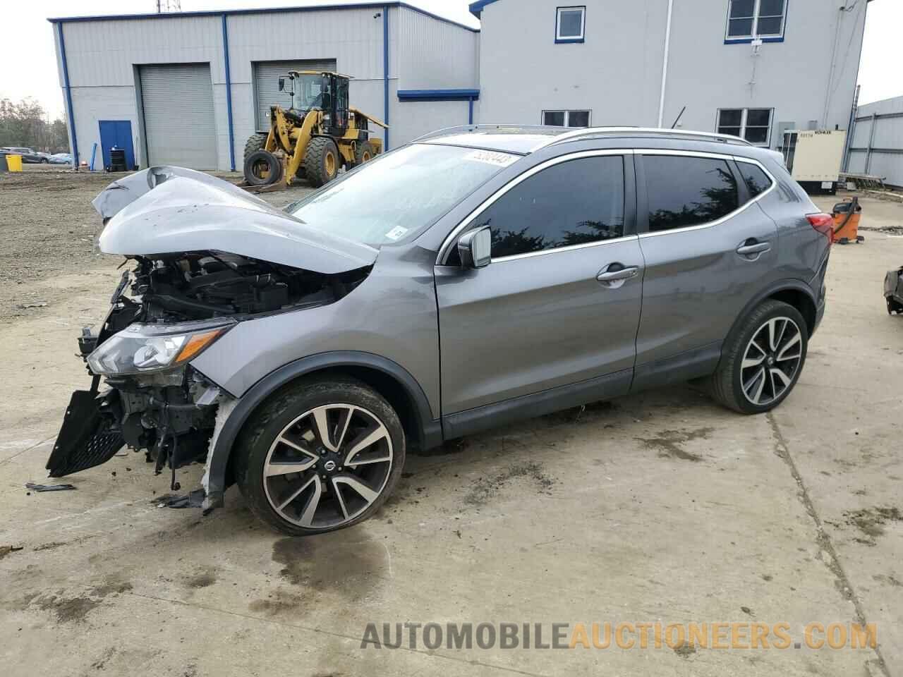 JN1BJ1CRXJW252121 NISSAN ROGUE 2018