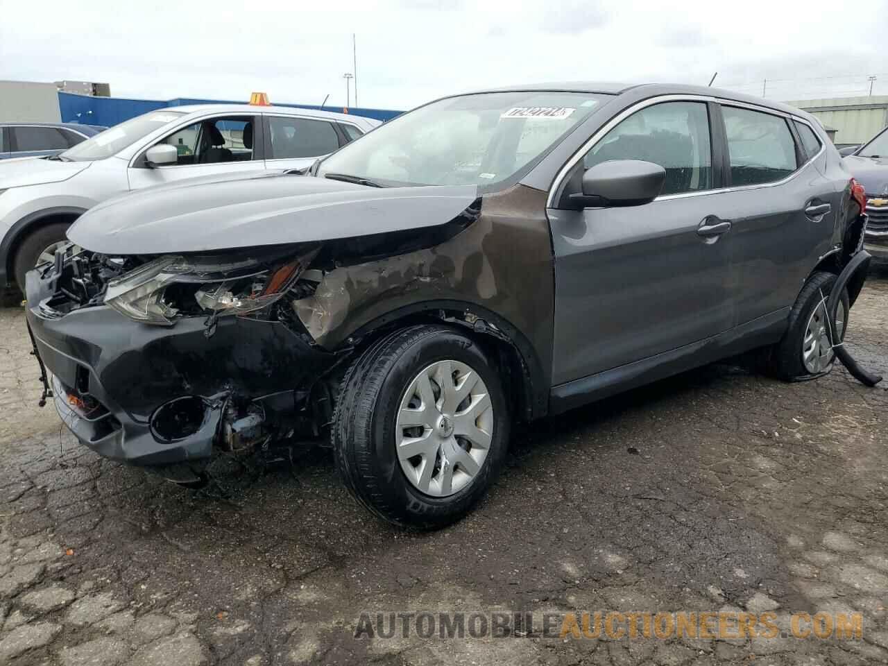 JN1BJ1CRXJW257111 NISSAN ROGUE 2018