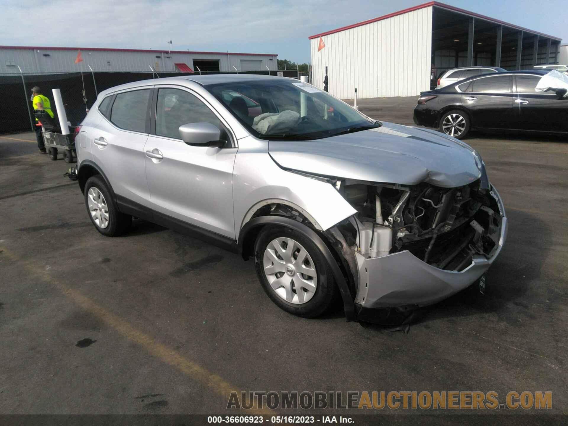 JN1BJ1CRXKW628138 NISSAN ROGUE SPORT 2019