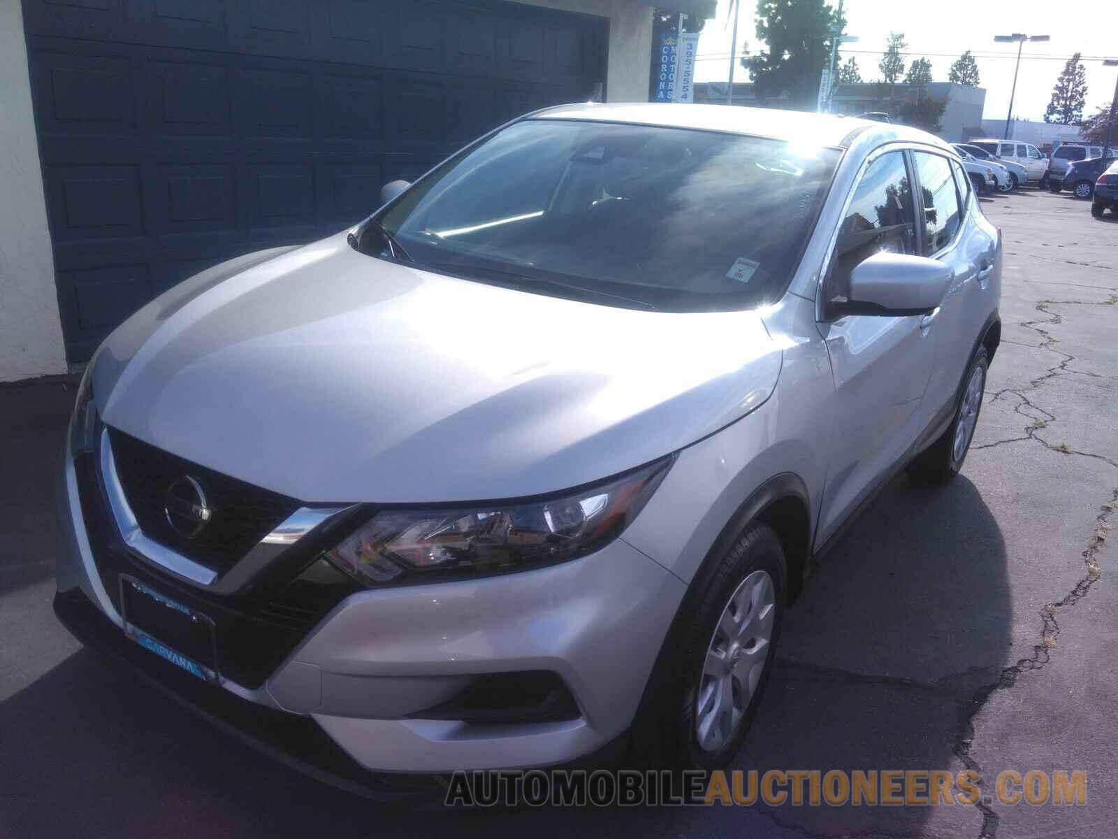 JN1BJ1CV1LW260107 Nissan Rogue Sport 2020