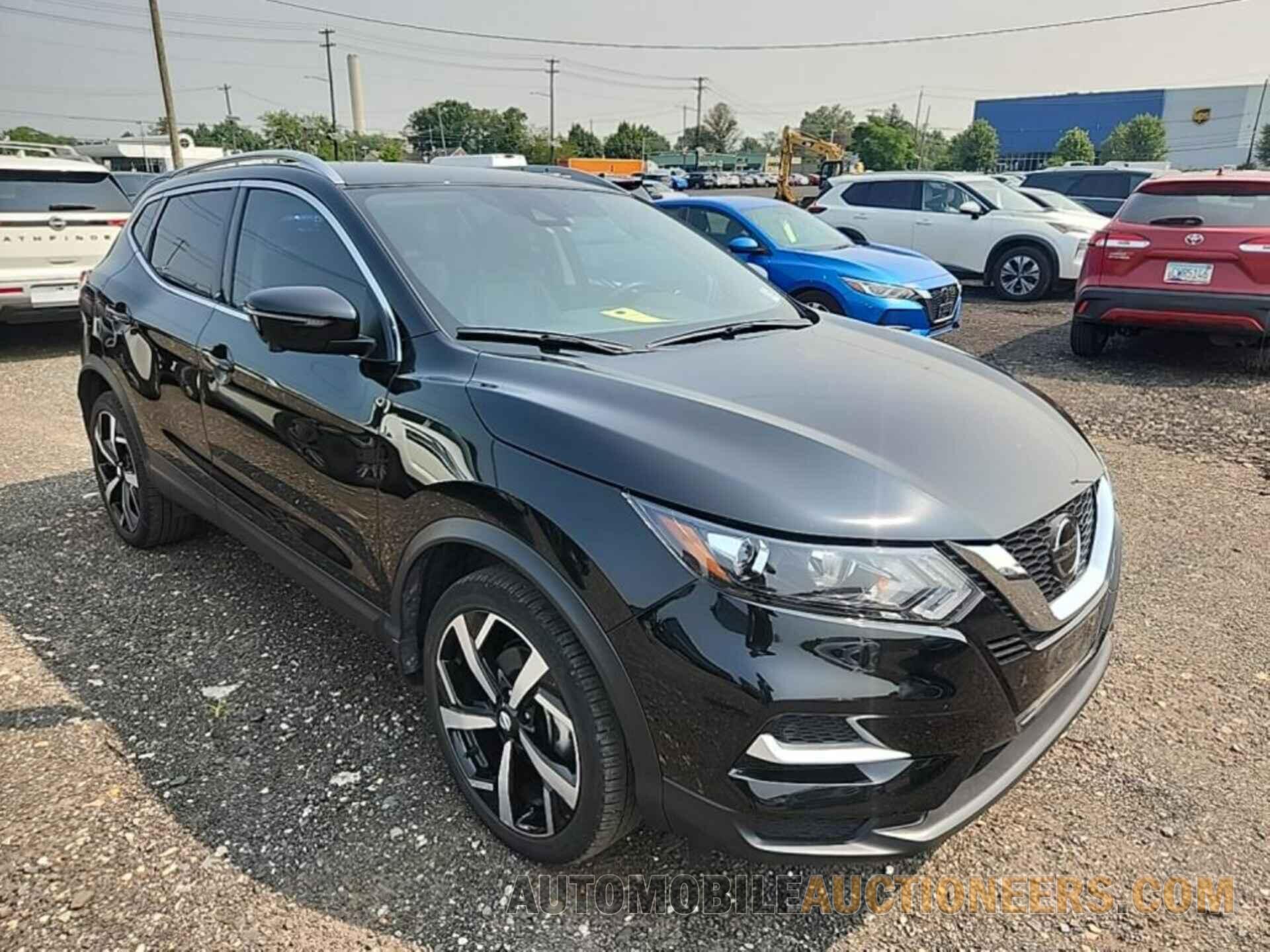 JN1BJ1CW1NW491312 NISSAN ROGUE SPORT 2022