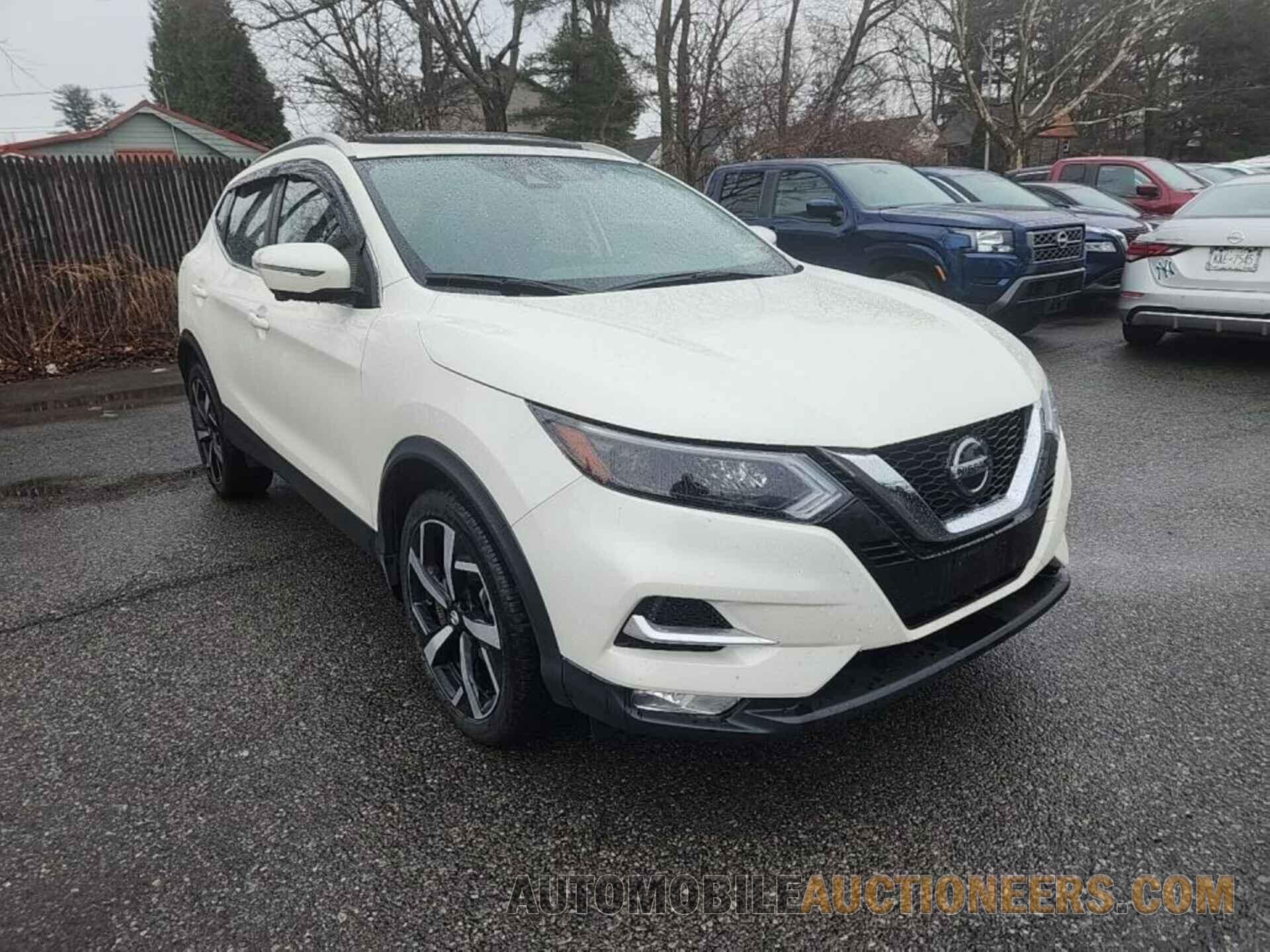 JN1BJ1CW2MW661403 NISSAN ROGUE SPORT 2021