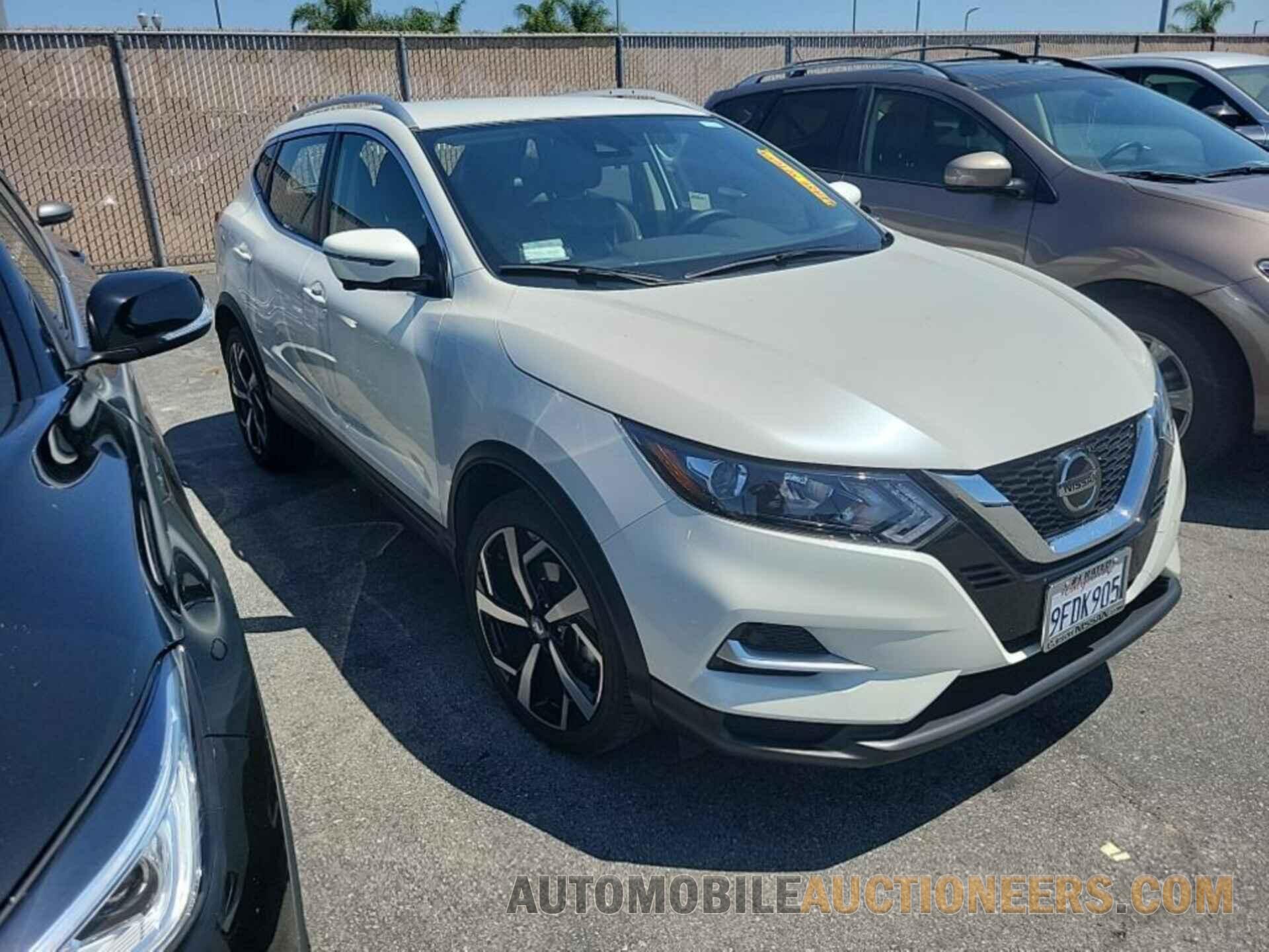 JN1BJ1CW3NW494387 NISSAN ROGUE SPORT 2022