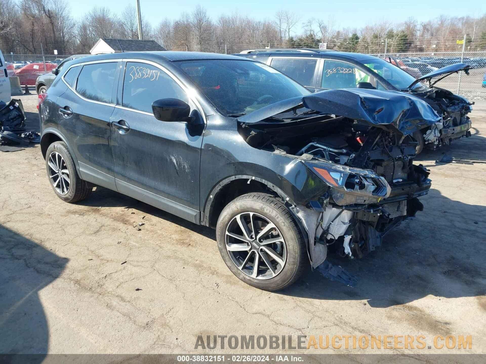 JN1BJ1CW5LW641015 NISSAN ROGUE SPORT 2020