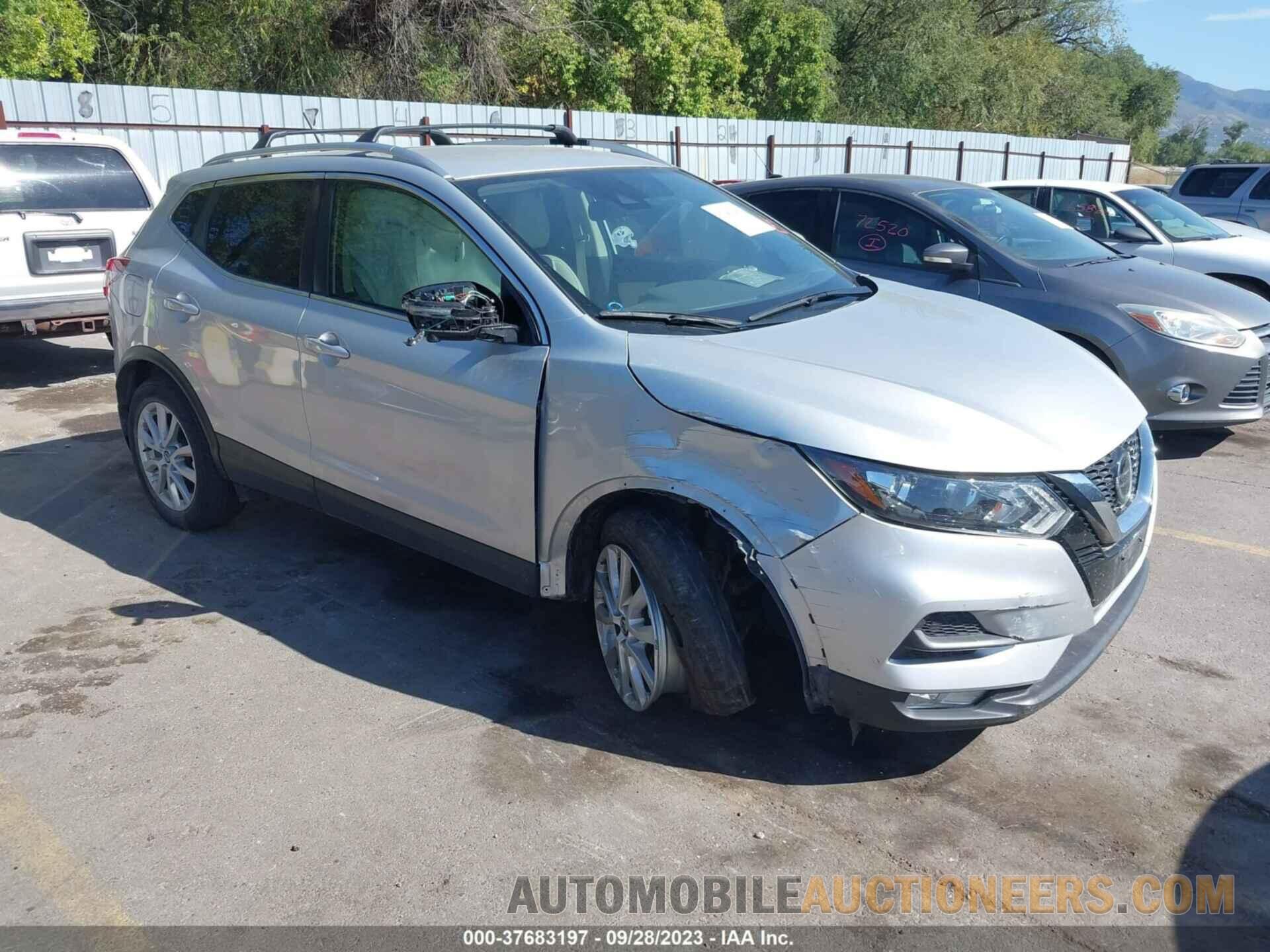 JN1BJ1CW5LW643766 NISSAN ROGUE SPORT 2020