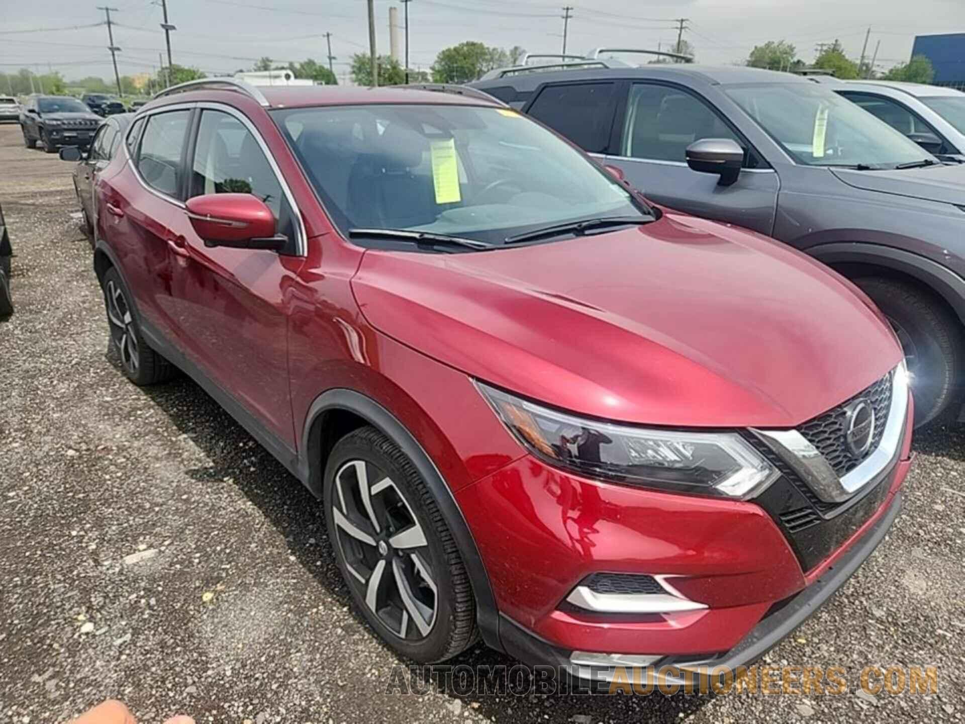 JN1BJ1CW5NW483956 NISSAN ROGUE SPORT 2022