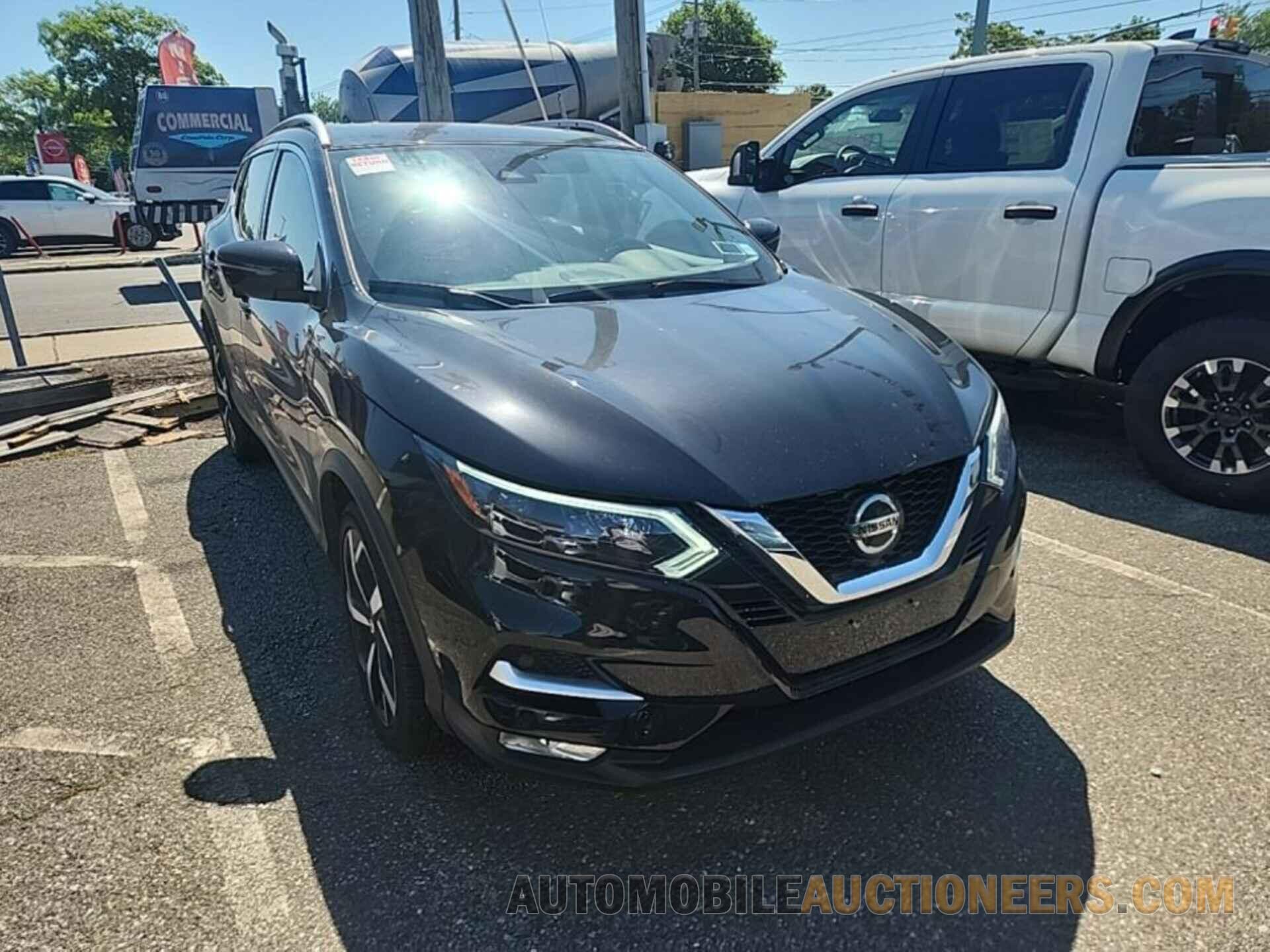 JN1BJ1CW5NW484055 NISSAN ROGUE SPORT 2022