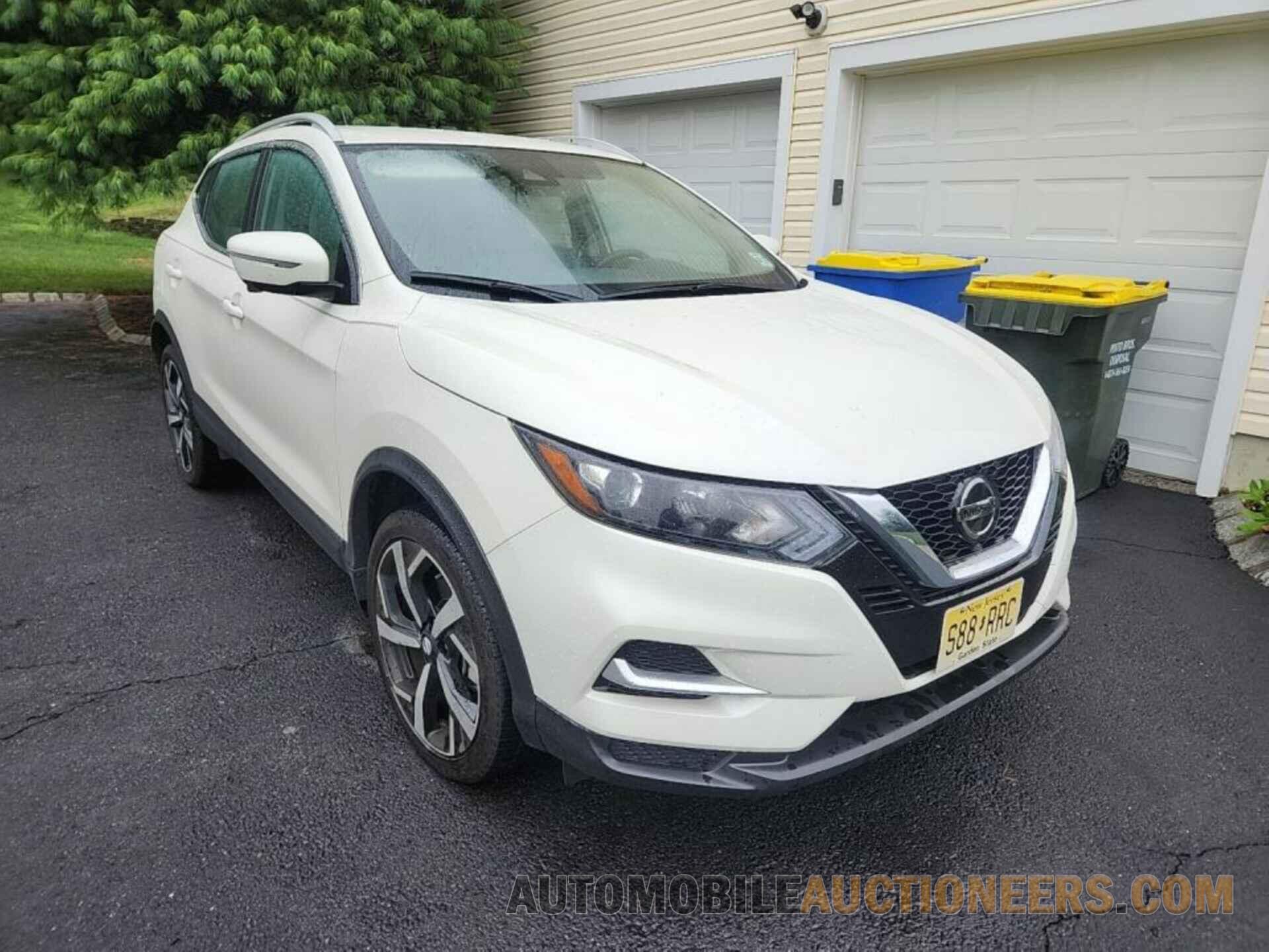 JN1BJ1CW5NW488252 NISSAN ROGUE SPORT 2022