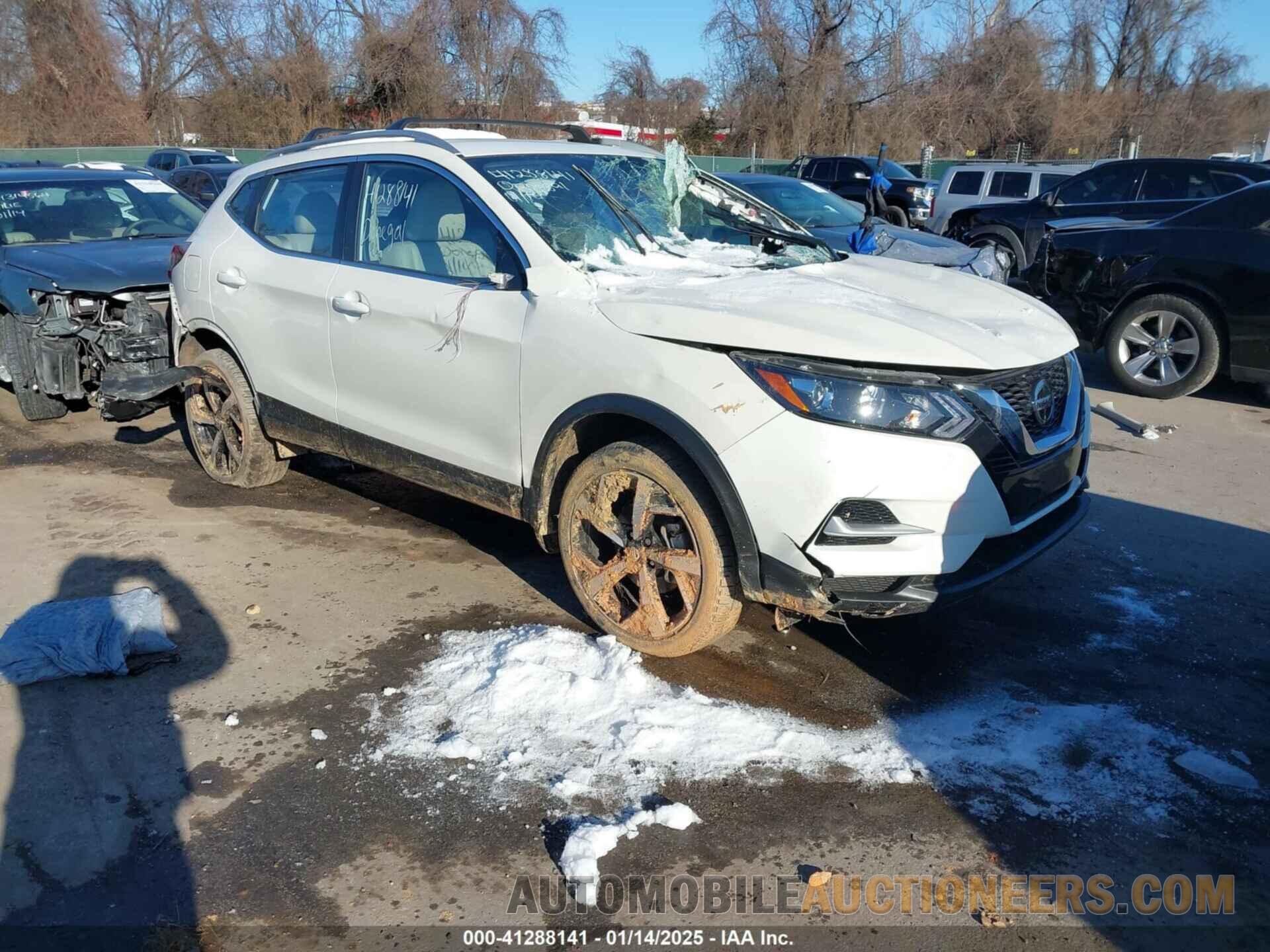 JN1BJ1CW5NW498960 NISSAN ROGUE SPORT 2022