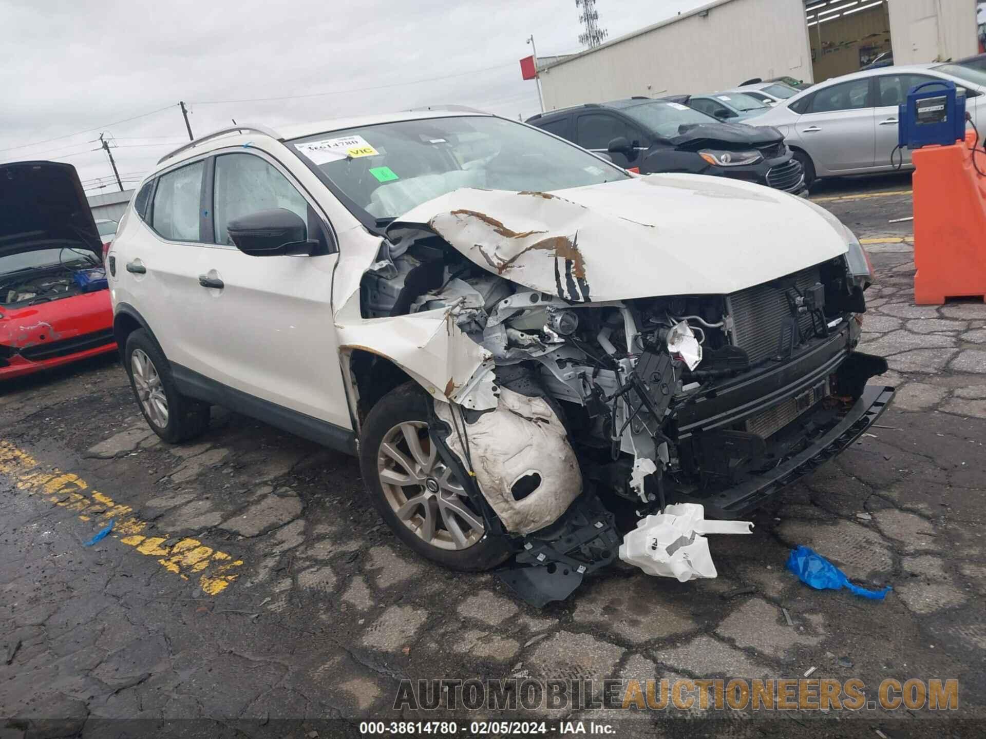 JN1BJ1CW8LW368104 NISSAN ROGUE SPORT 2020