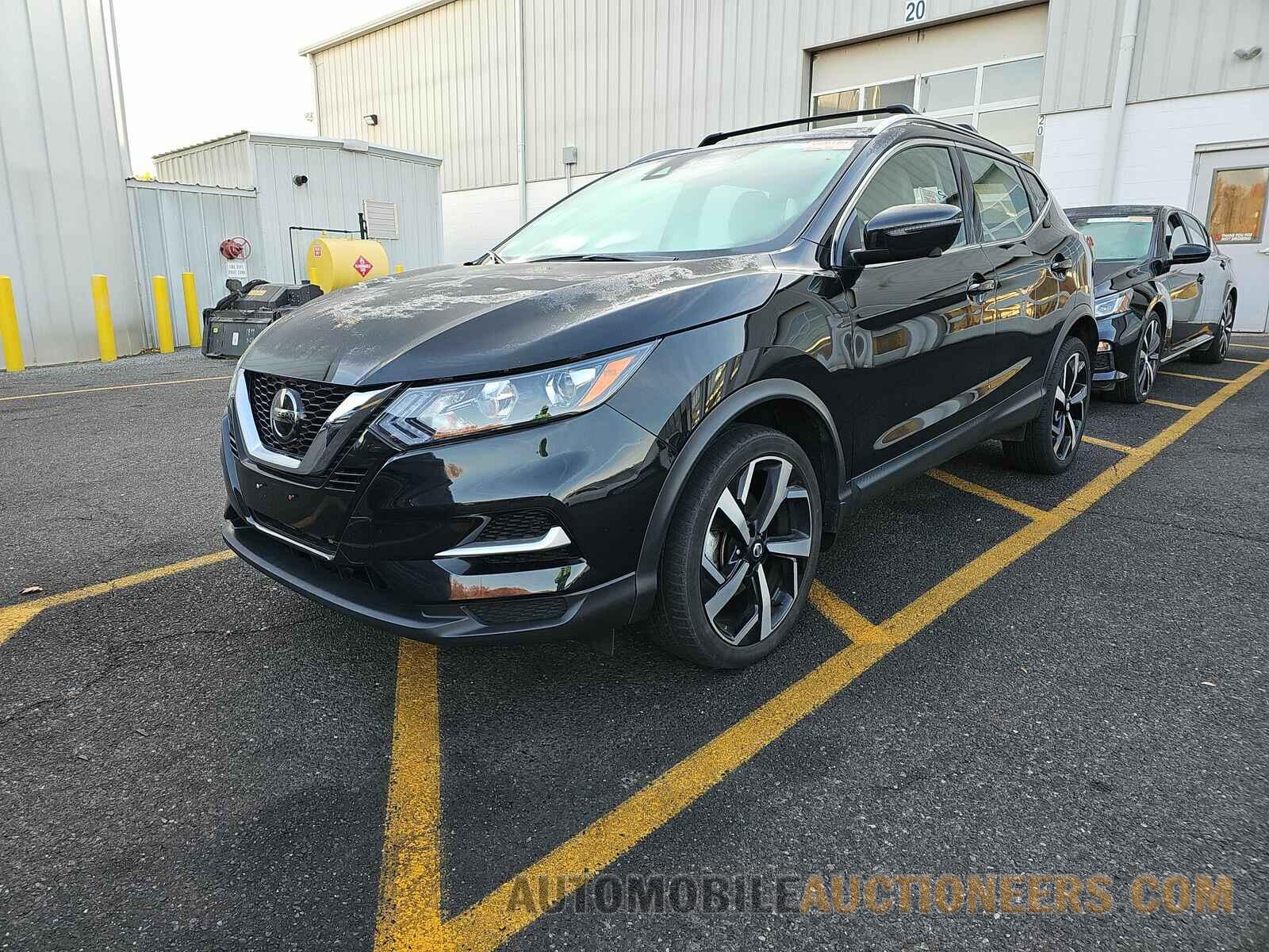 JN1BJ1CWXMW667434 Nissan Rogue Sport 2021