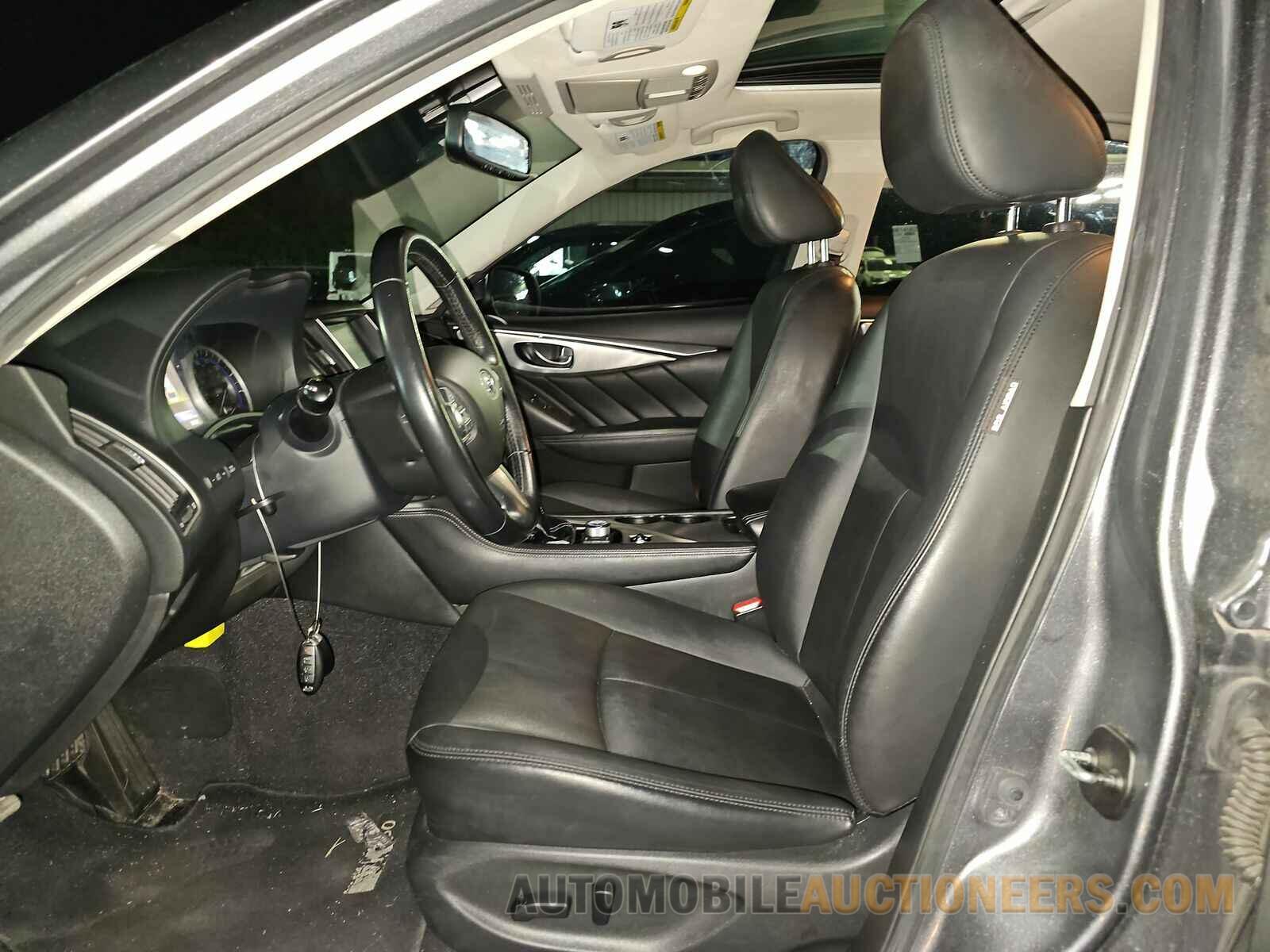 JN1EV7AP1GM303886 INFINITI Q50 2016